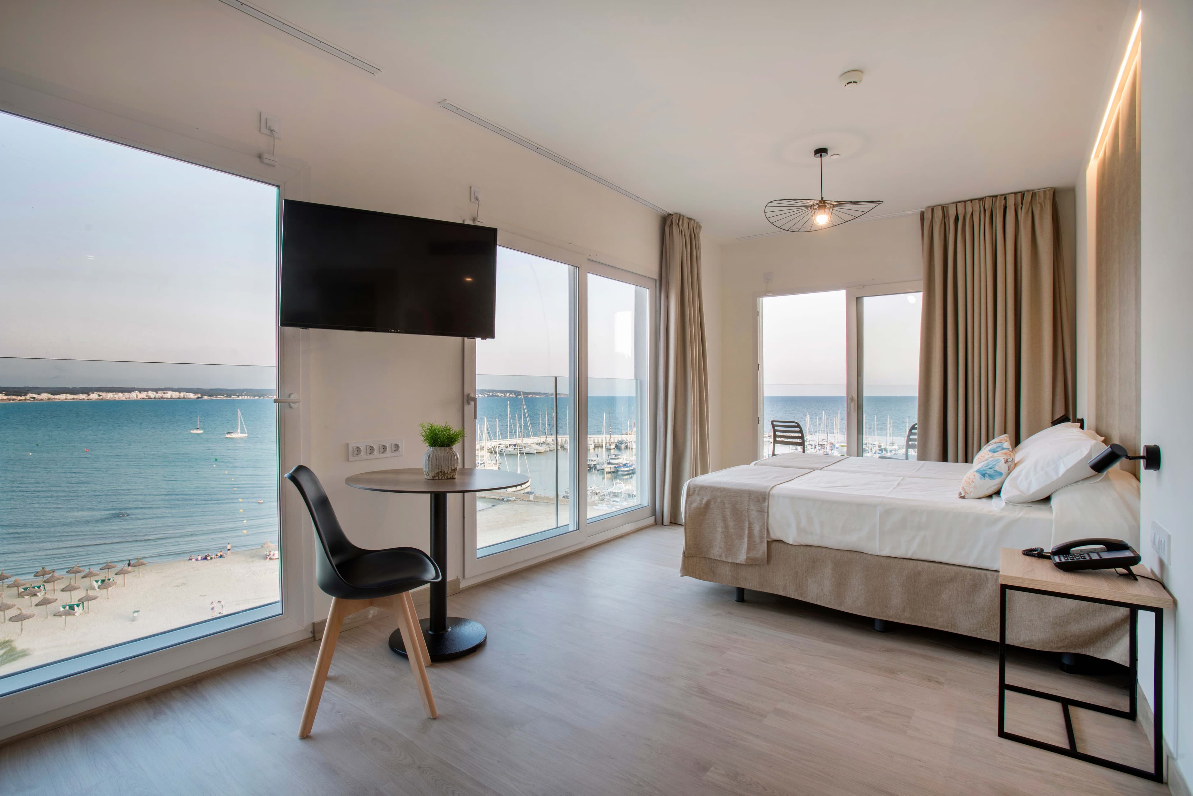 Hotel Las Arenas