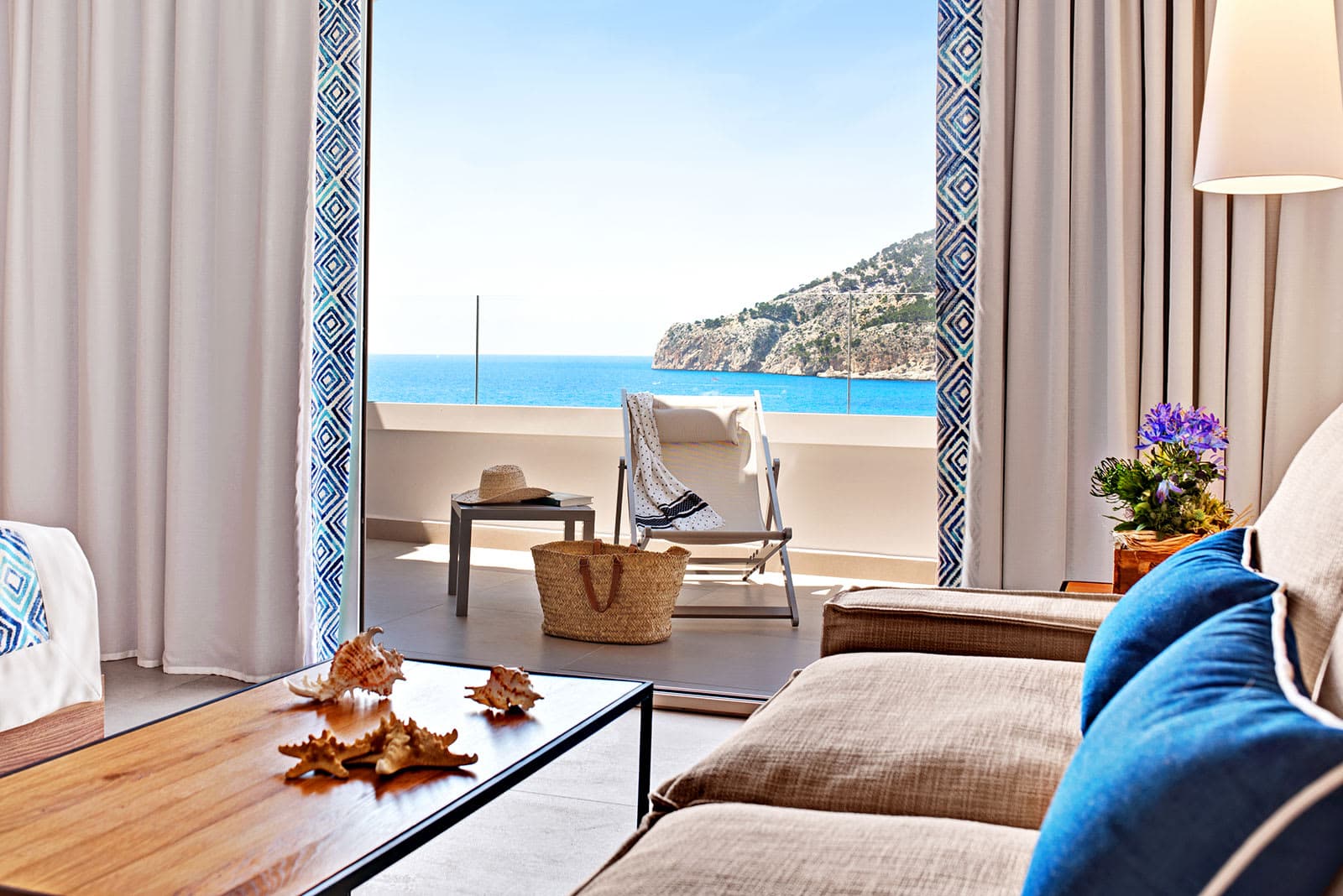 BAHÍA SUITES CAMP DE MAR Ansicht 4