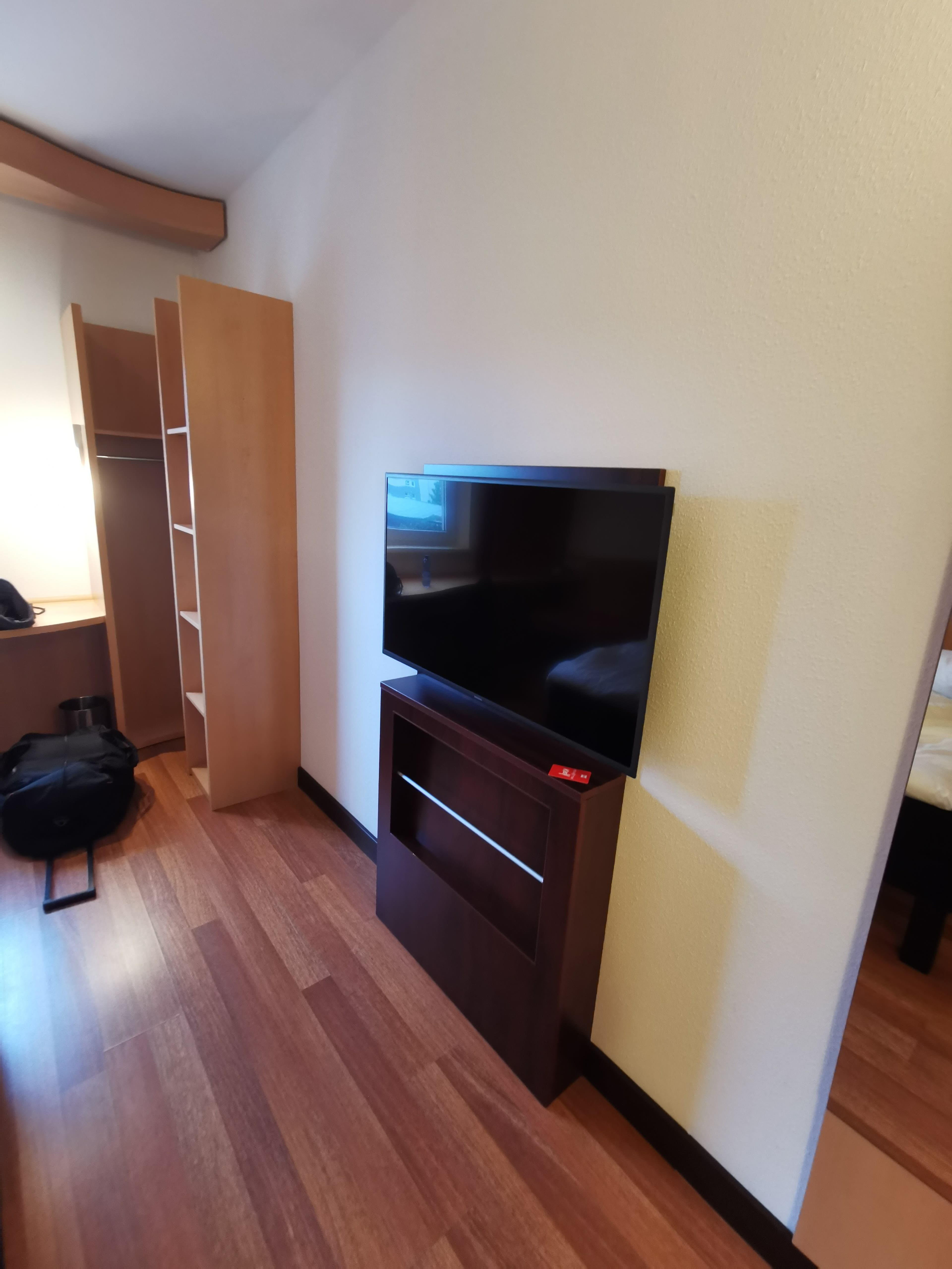 Hotel ibis Stuttgart Airport Messe Ansicht 9