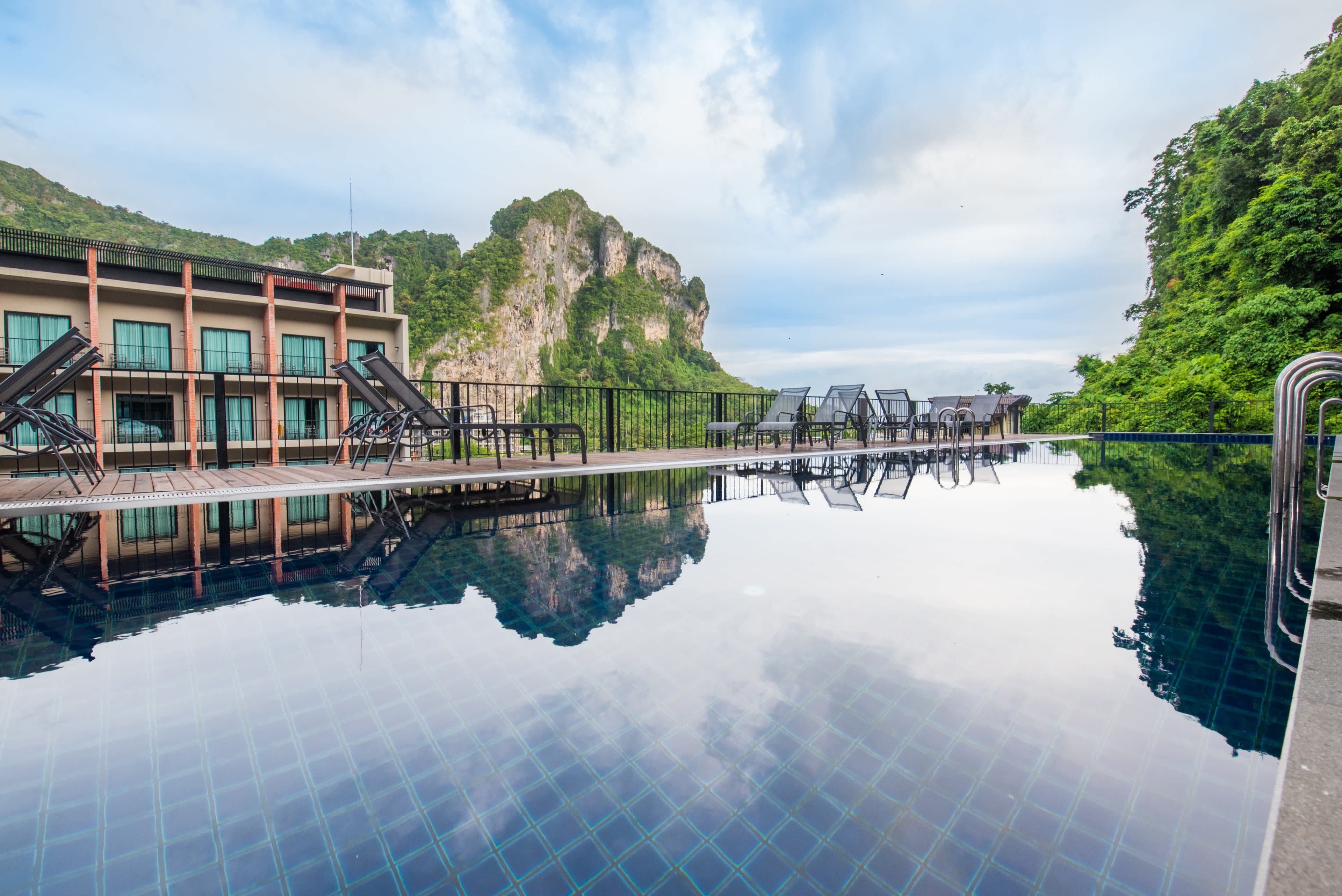 Sugar Marina Hotel CLIFFHANGER Aonang Ansicht 6