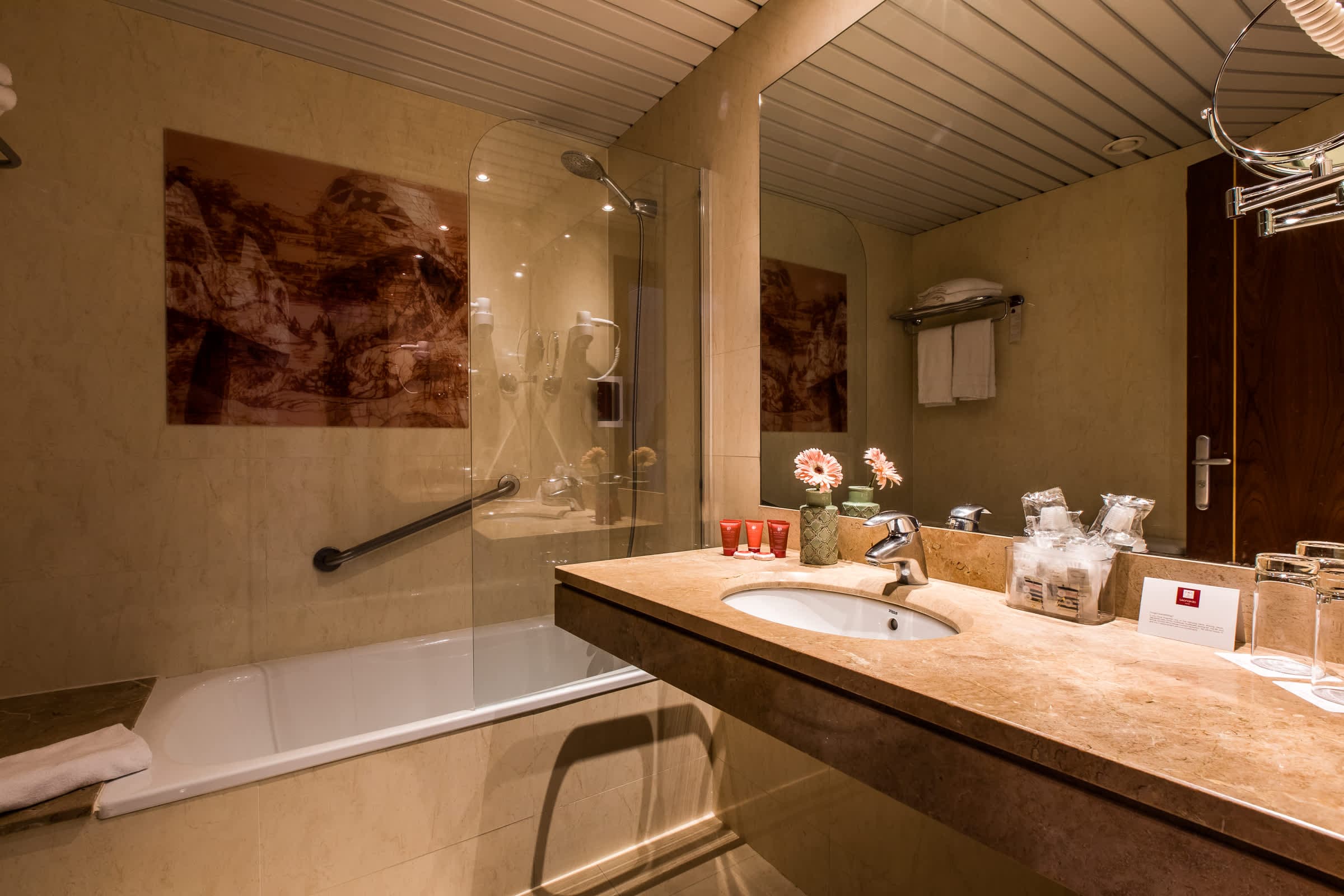 Leonardo Hotel Barcelona Gran Via Ansicht 3