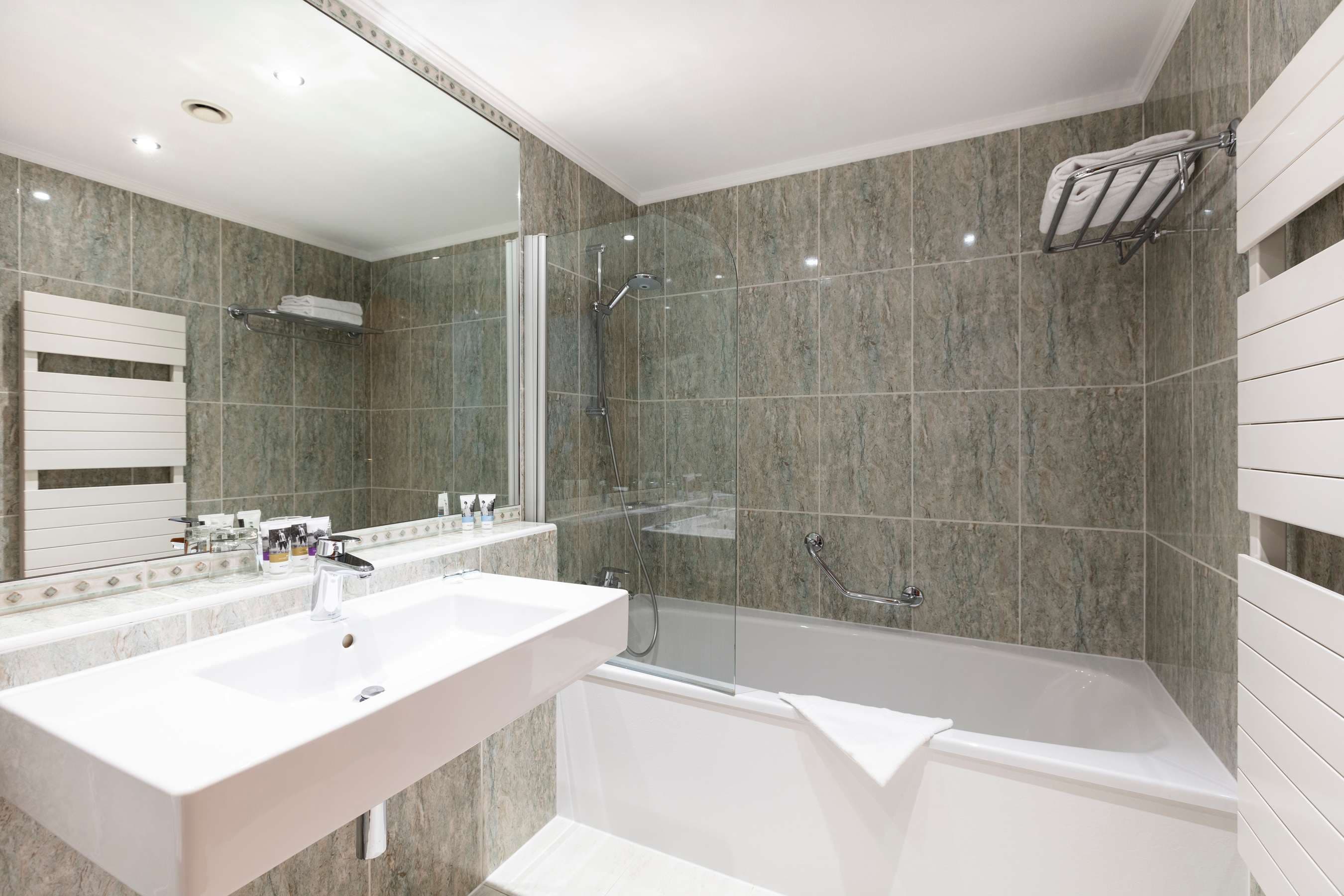 Hotel Mercure Luxemburg Kikuoka Golf & Spa Ansicht 5