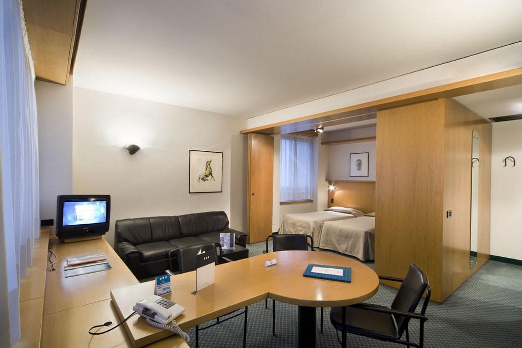 UNAHOTELS Century Milano Ansicht 7