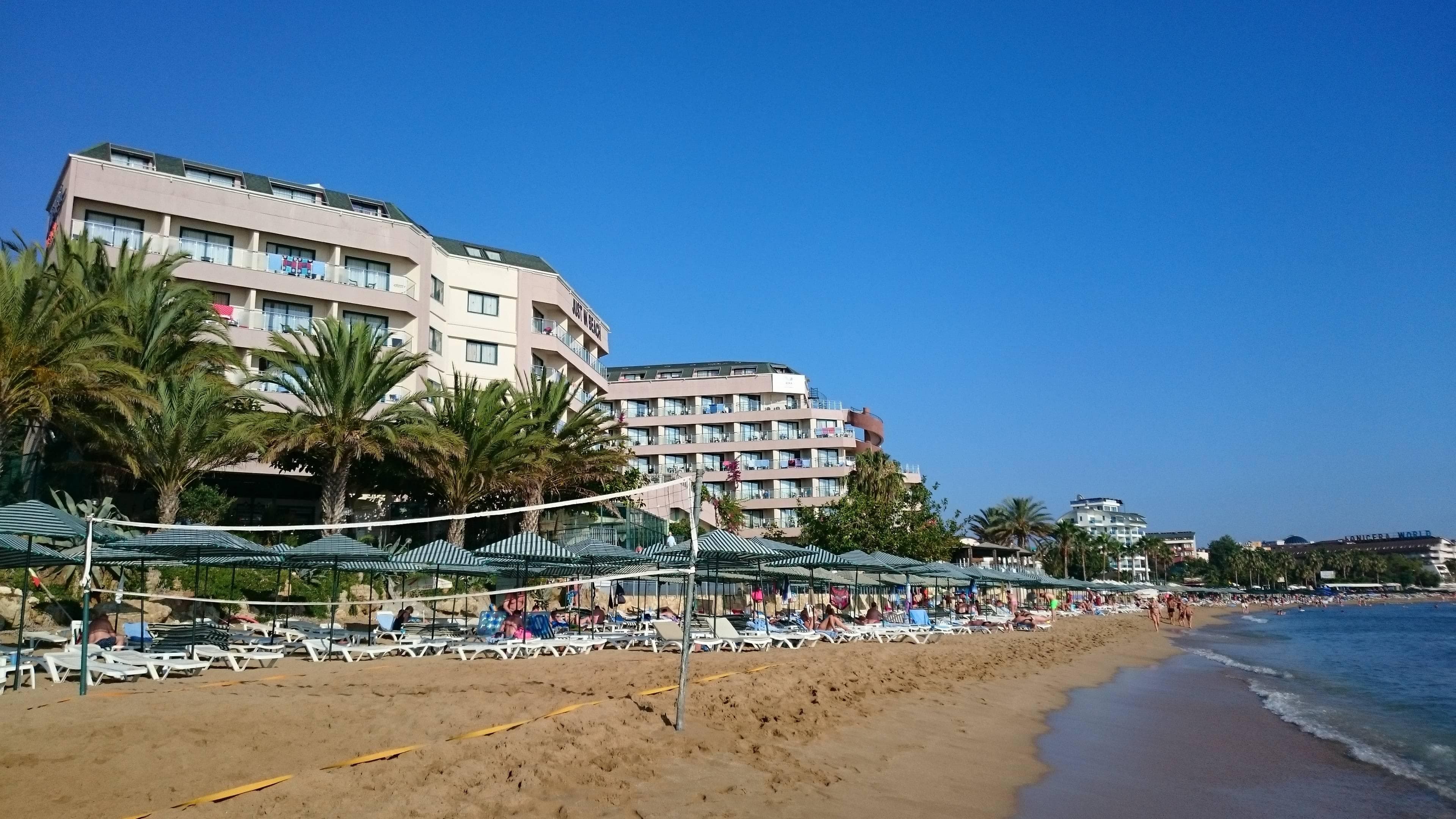 Aska Hotel Just in Beach Ansicht 9