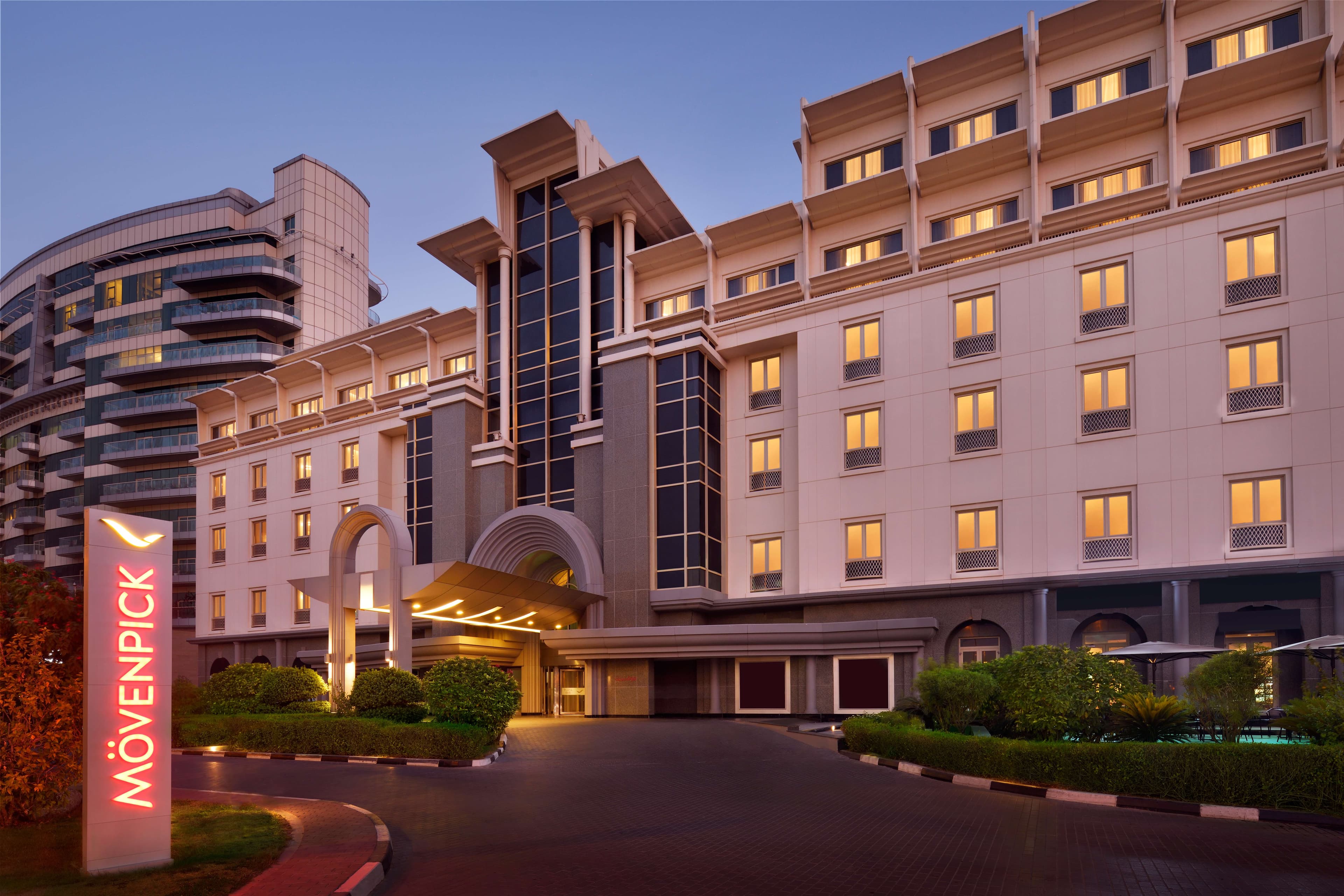 Mövenpick Hotel and Apartments Bur Dubai Ansicht 3