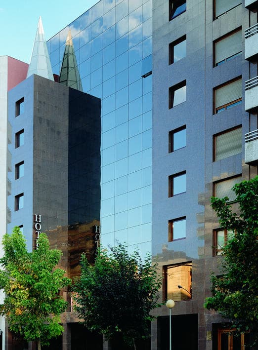 Hotel Carlton Rioja Ansicht 2