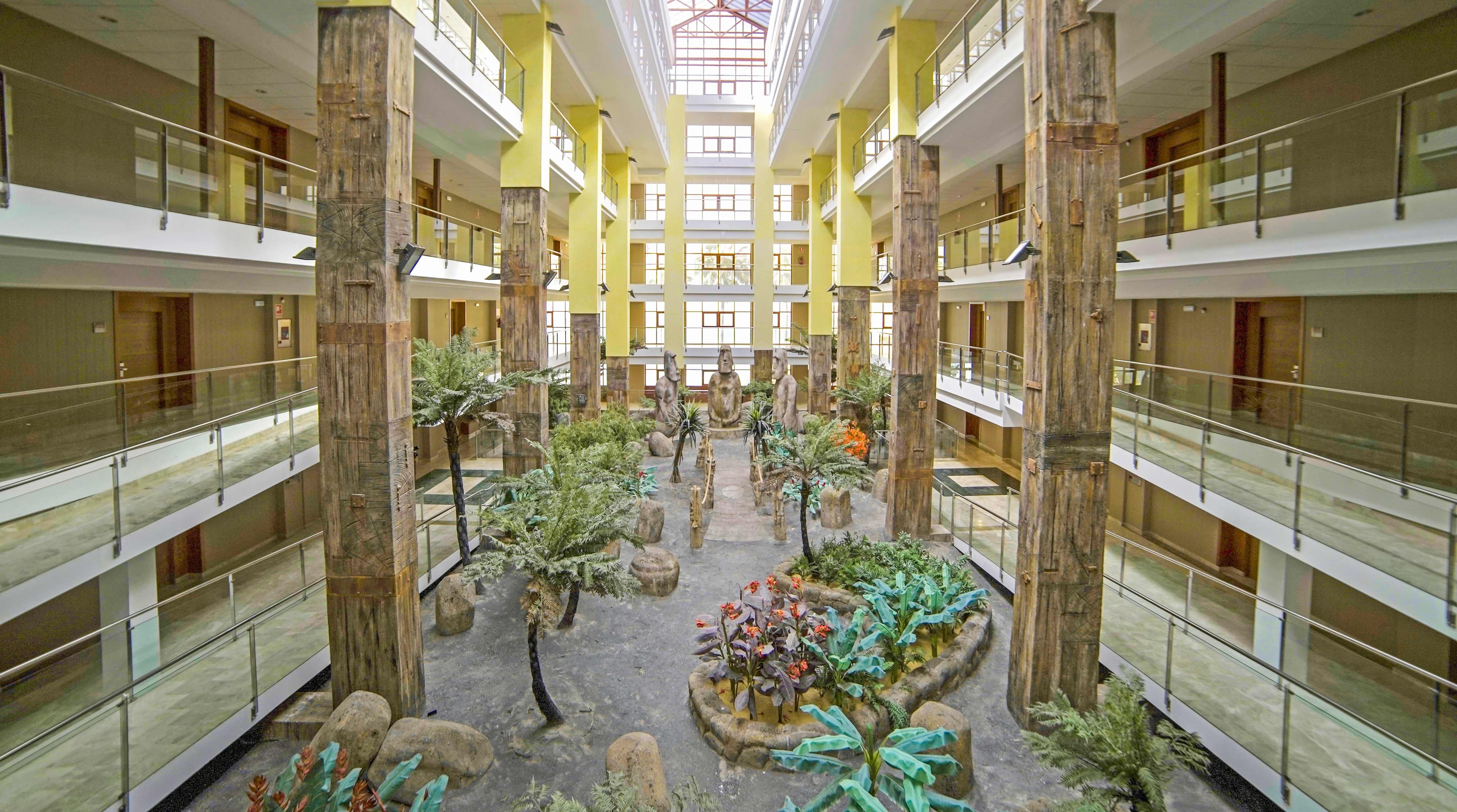 Holiday World Polynesia