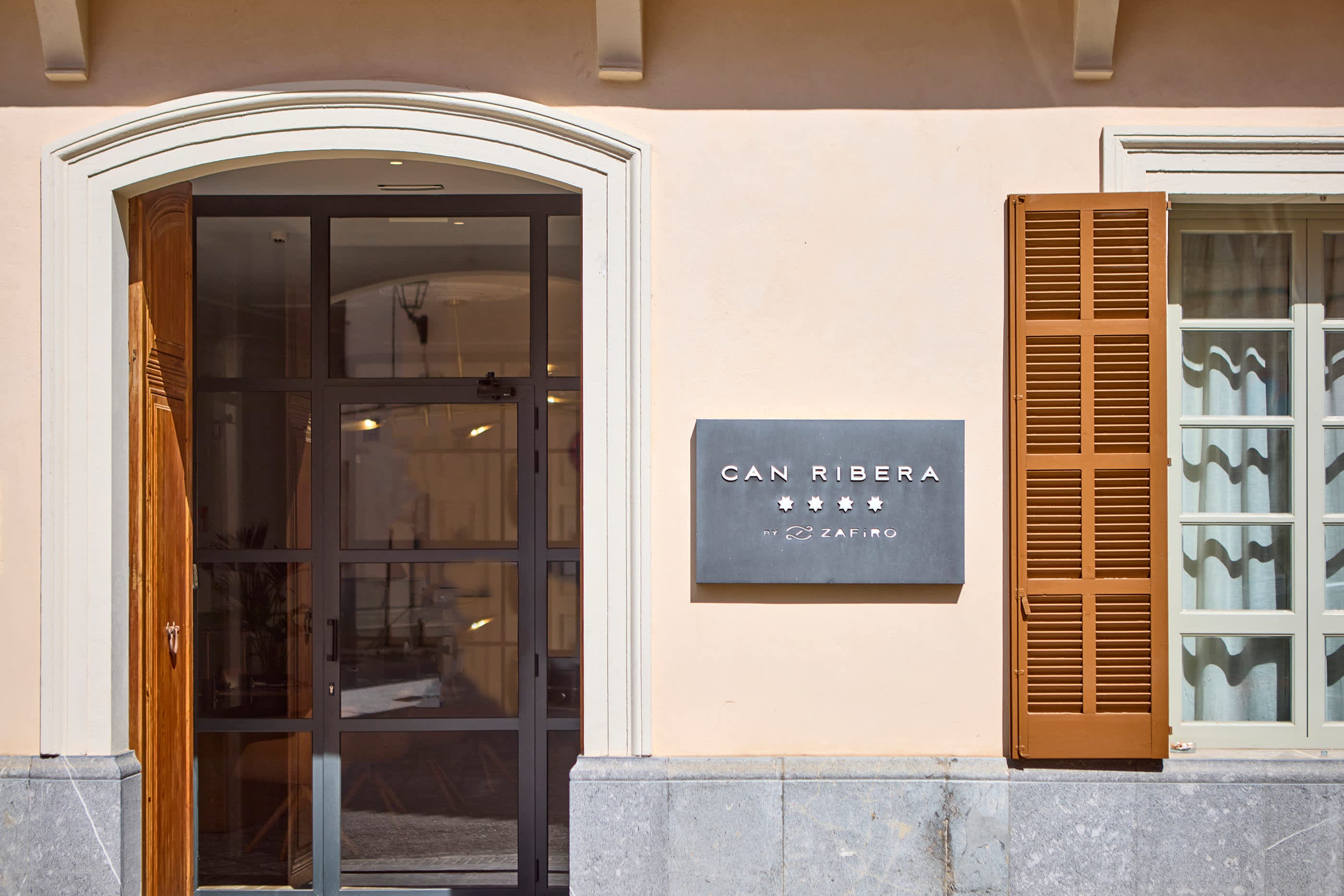 Can Ribera by Zafiro