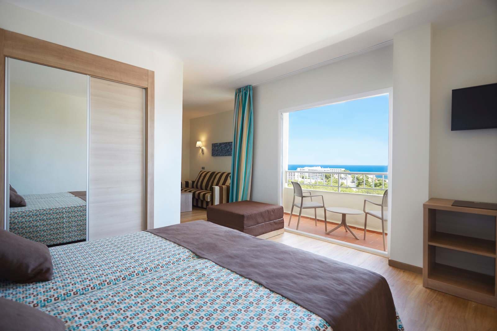 Invisa Hotel Ereso Ansicht 5