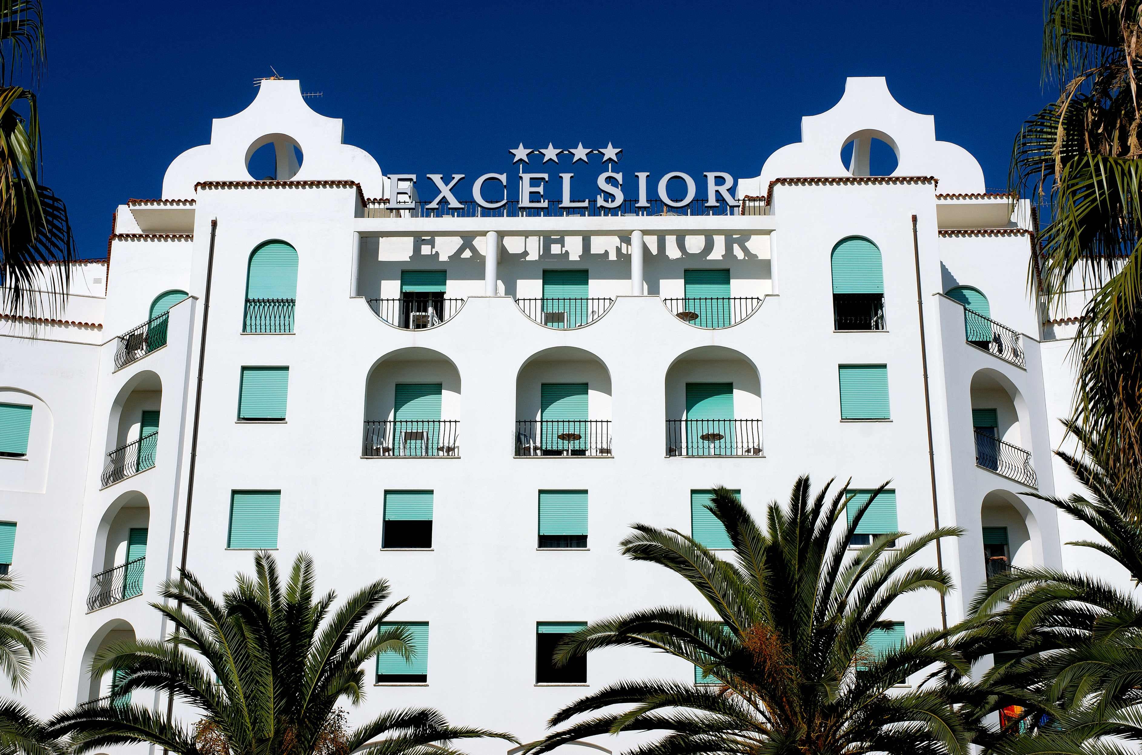Grand Hotel Excelsior Ansicht 2