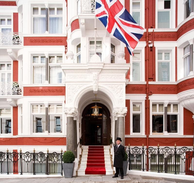 St. James's Hotel & Club Ansicht 2