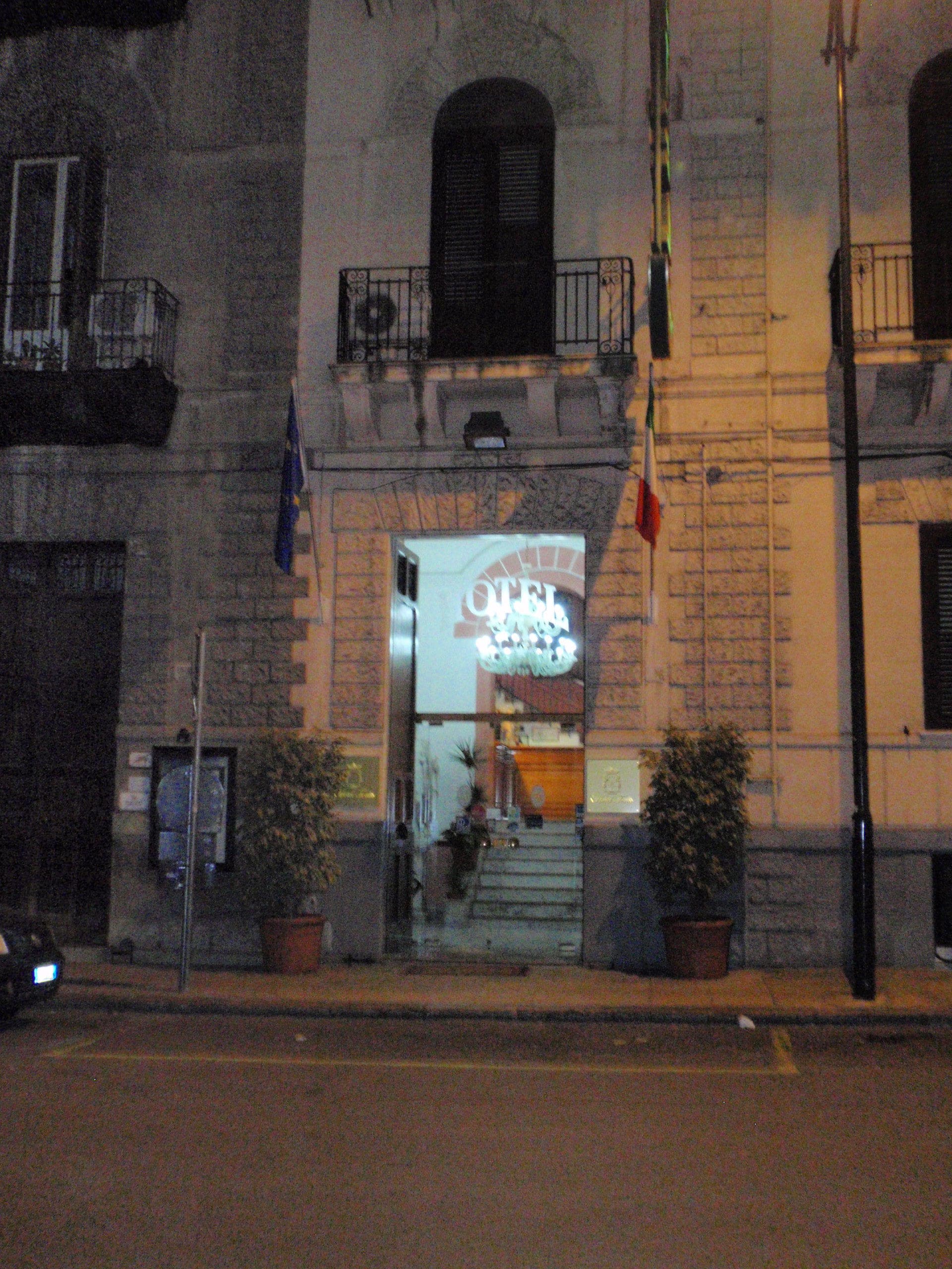 Hotel Tonic