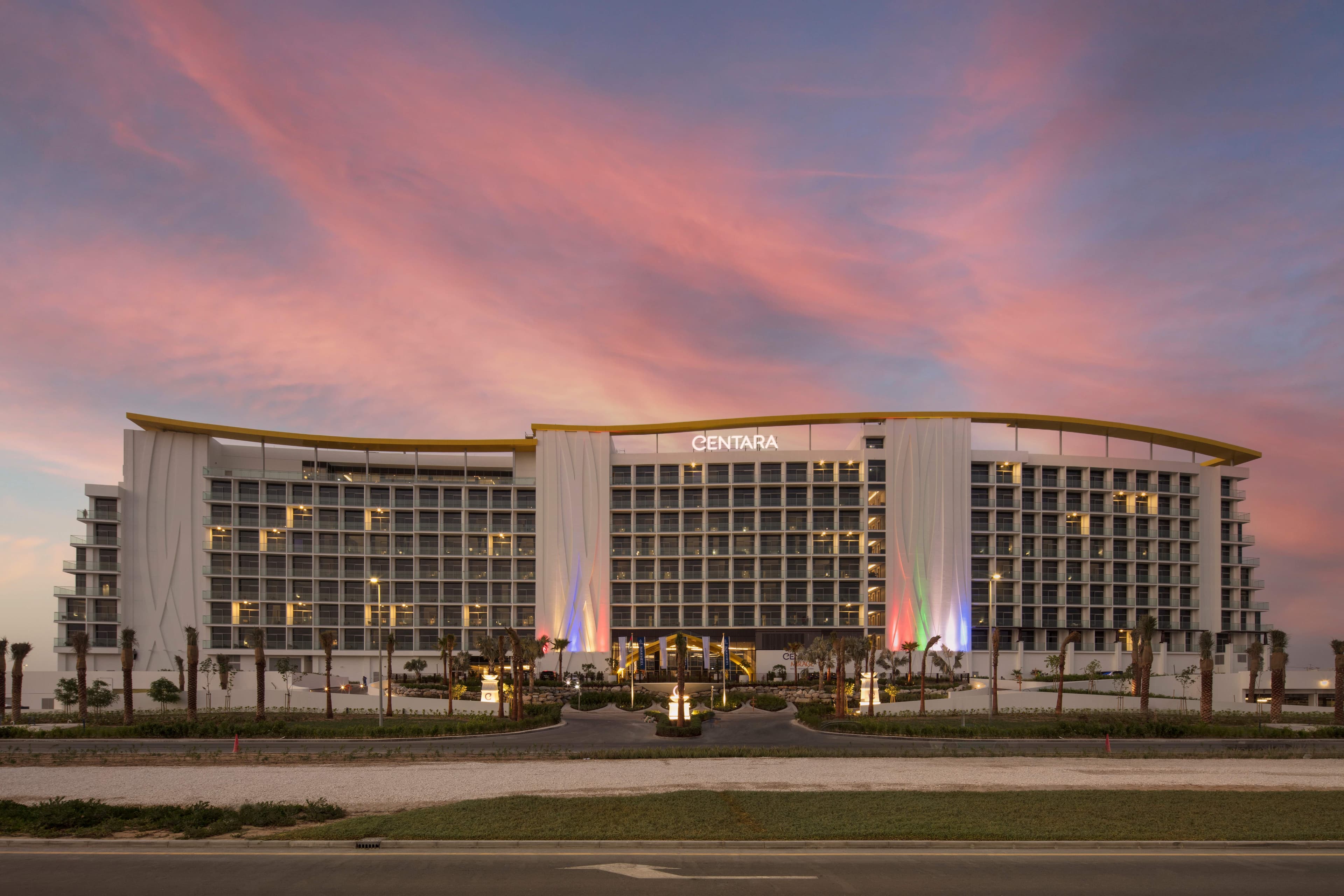 Centara Mirage Beach Resort Dubai - A World of Family Fun Ansicht 3