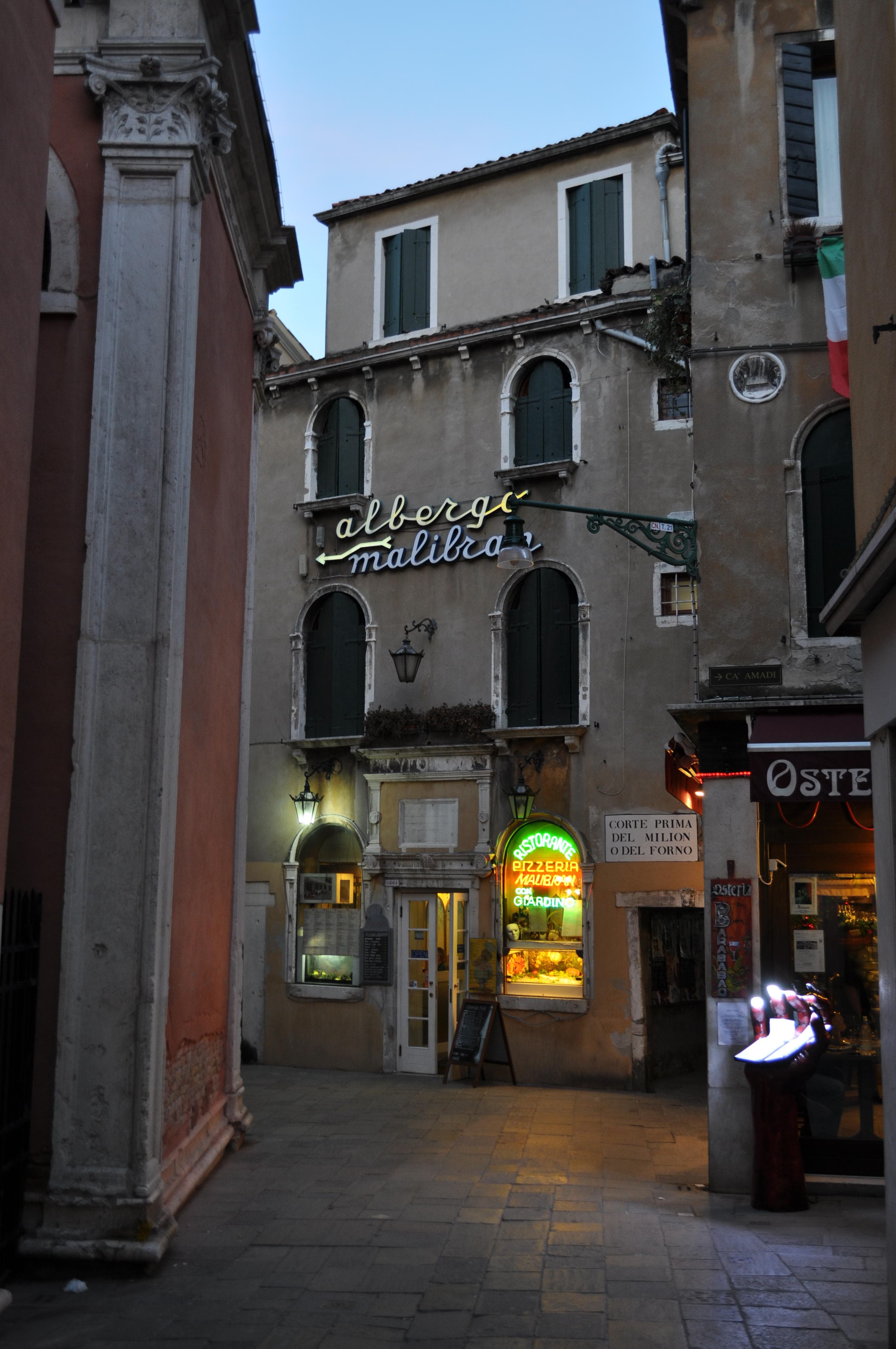 Hotel Malibran Ansicht 2