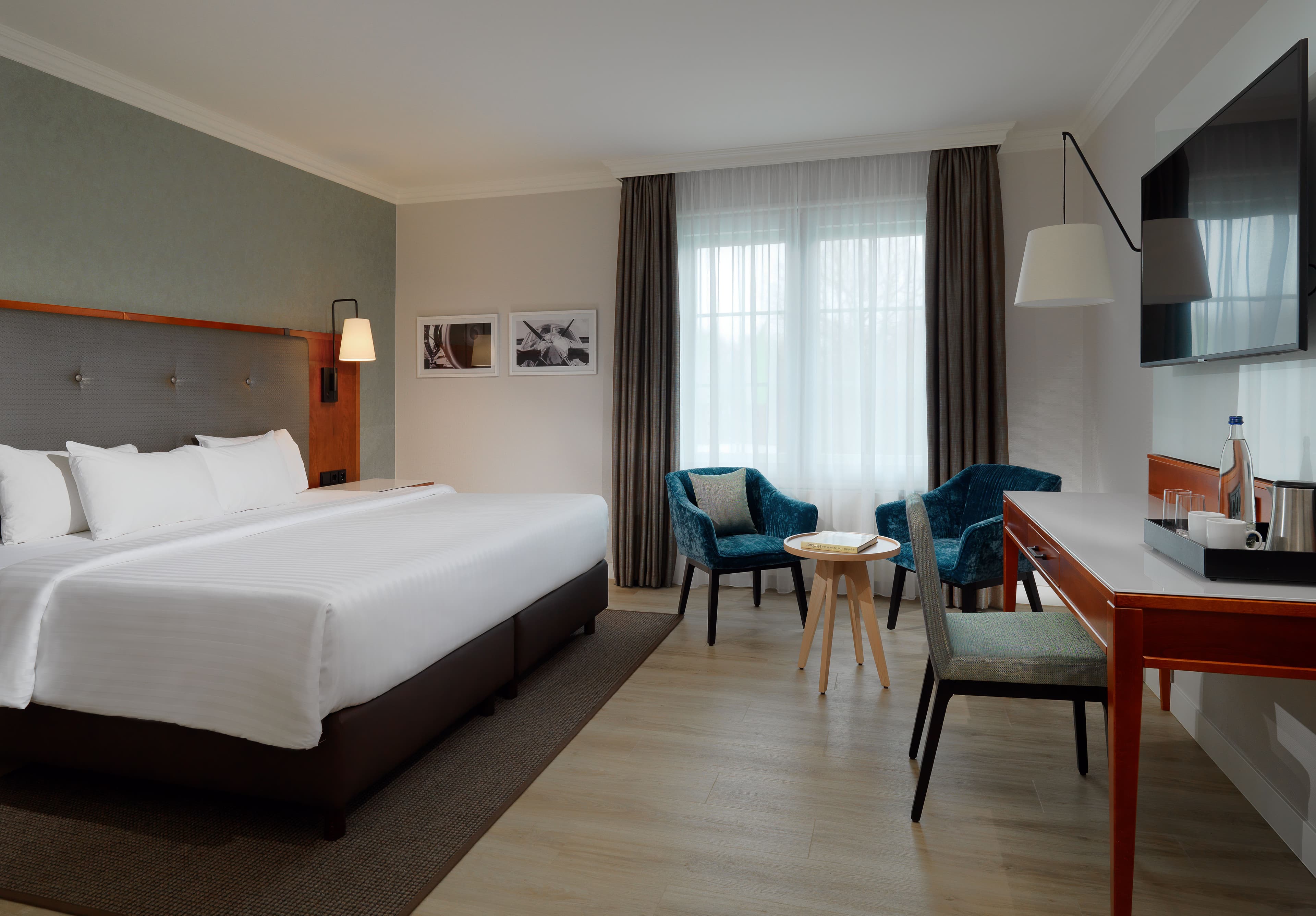 Hotel Courtyard by Marriott Hamburg Airport Ansicht 3
