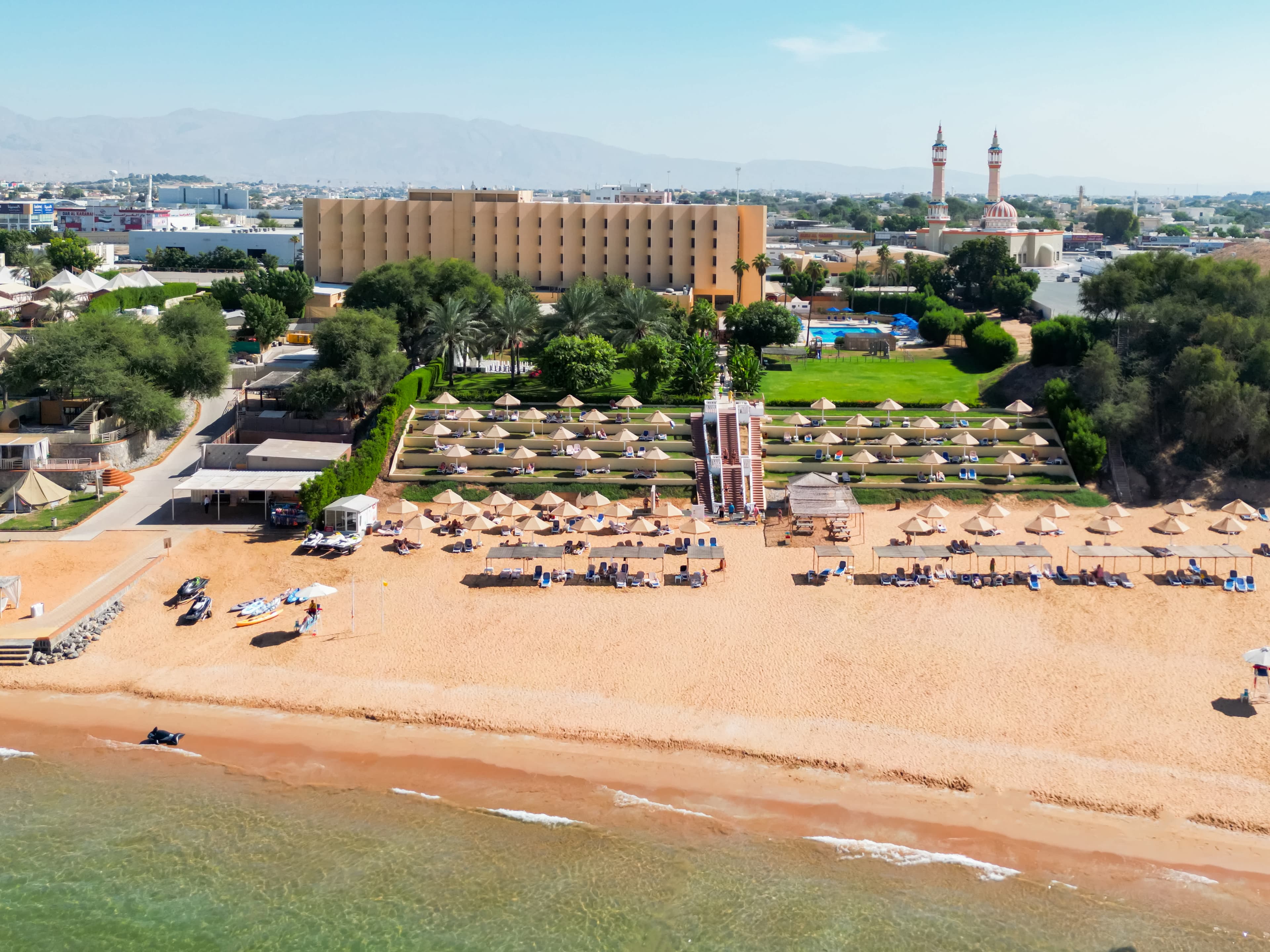 BM Beach Hotel Ansicht 9