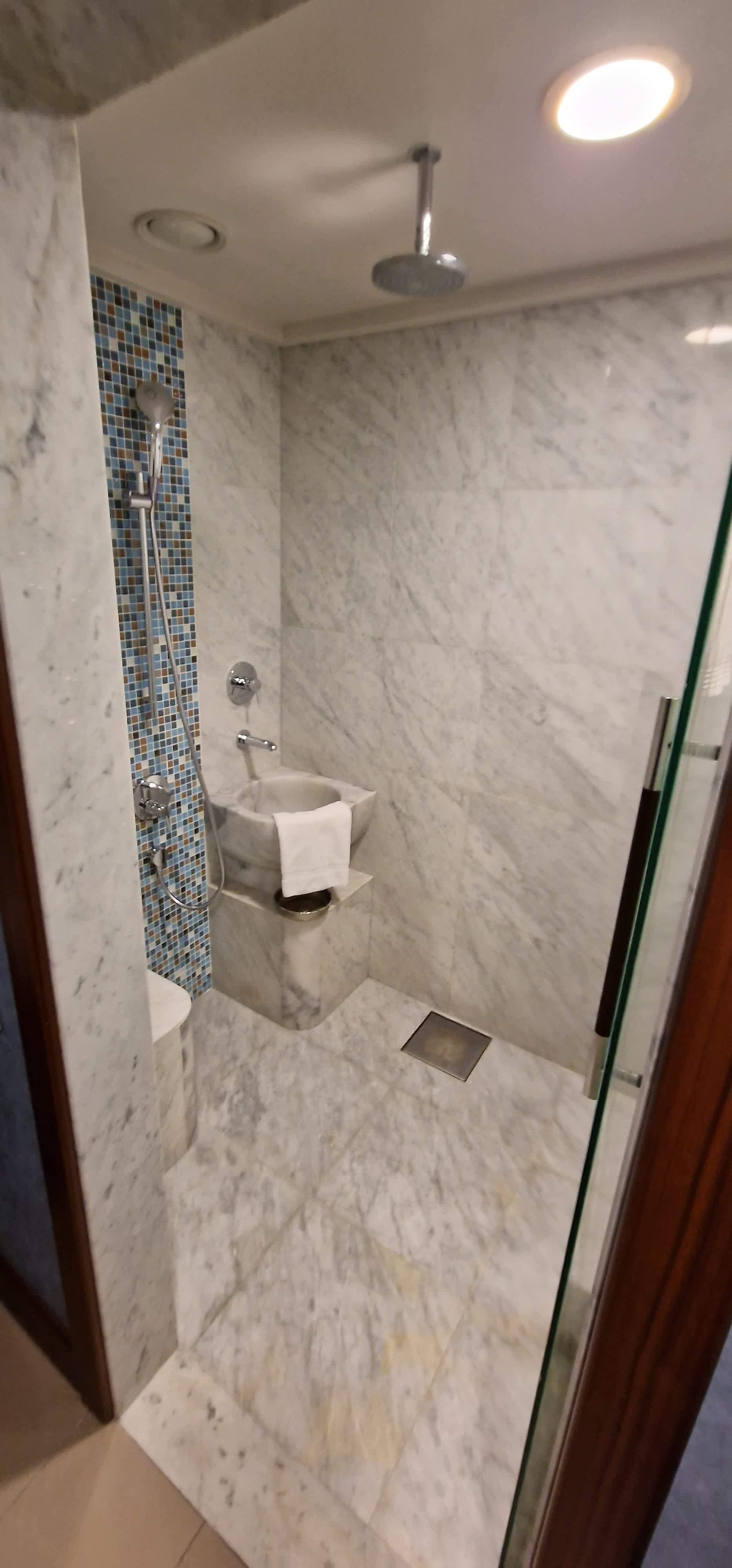 Renaissance Izmir Hotel Ansicht 4