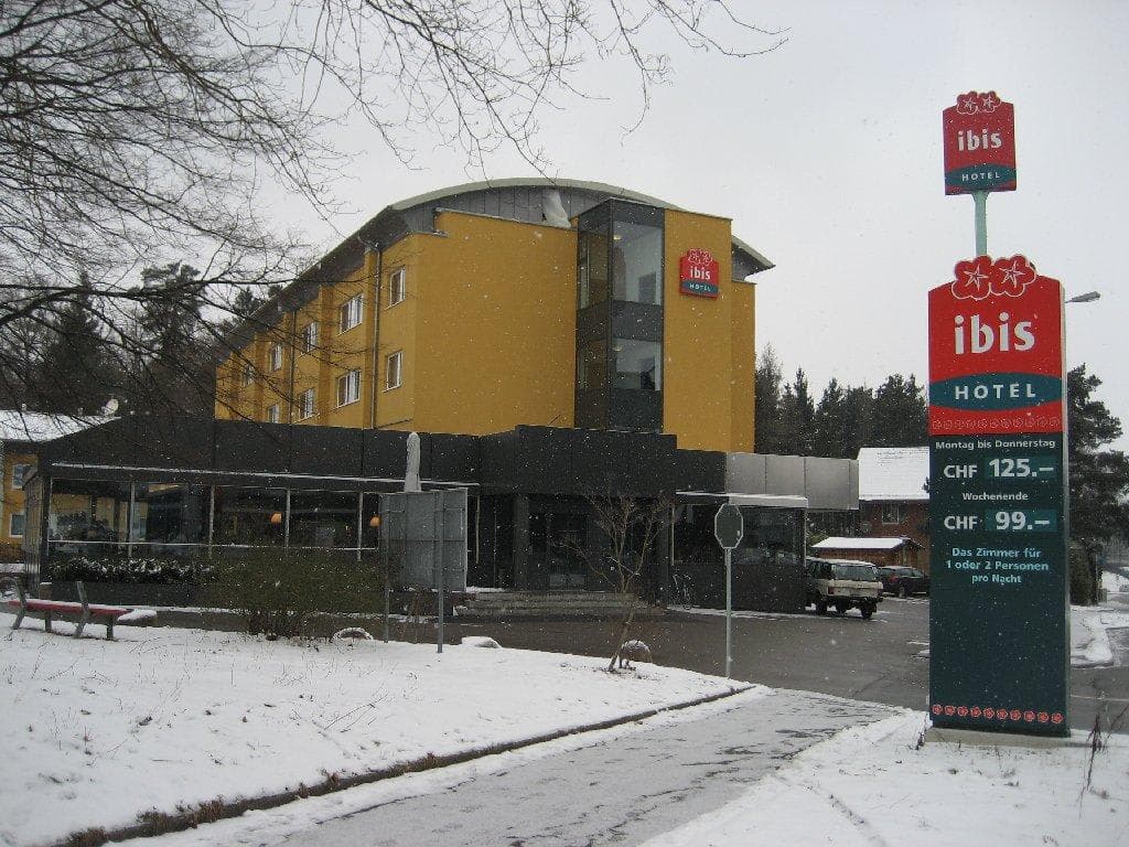 Hotel Ibis Adliswil Ansicht 2