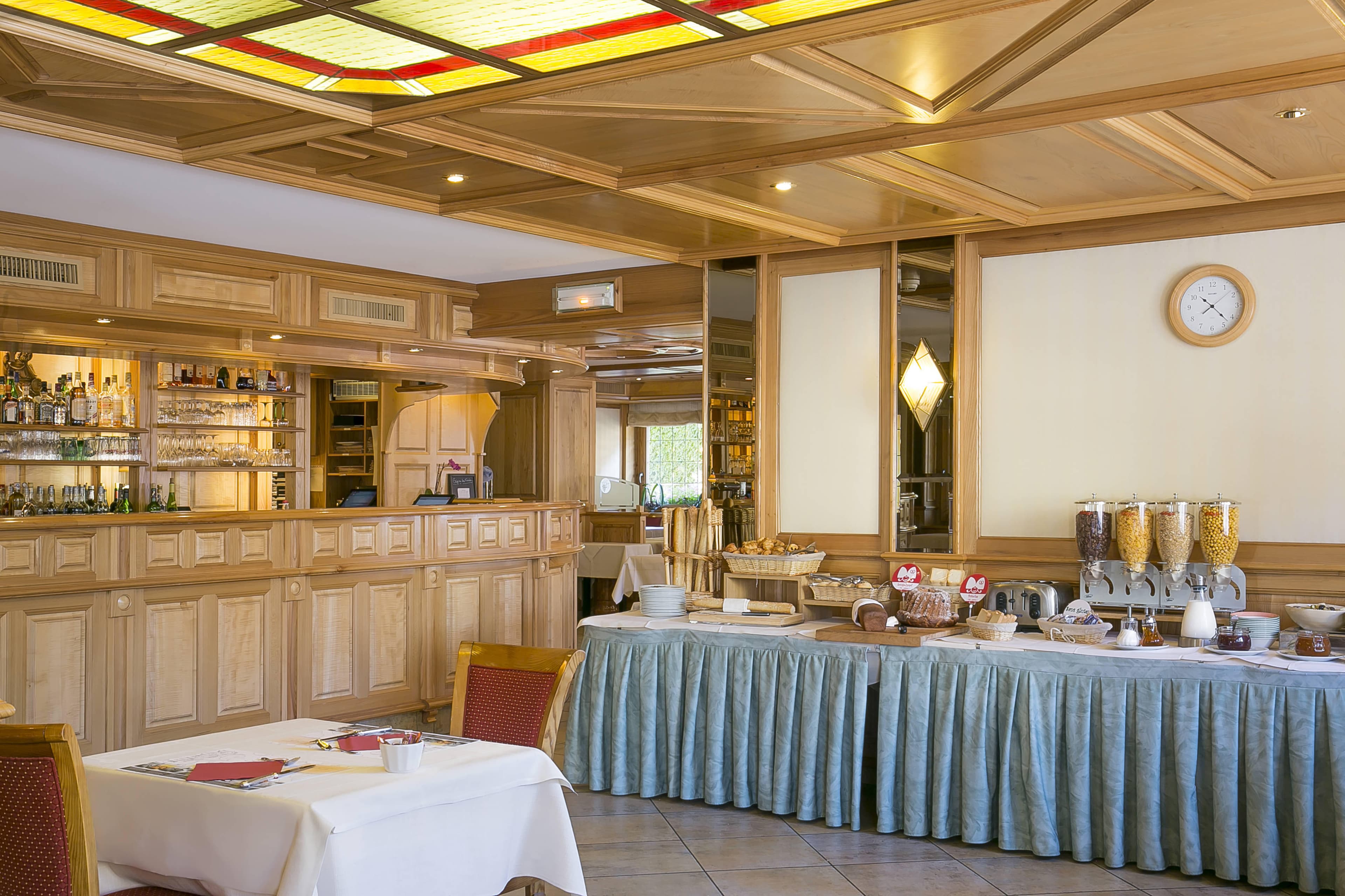 Best Western Hotel Au Cheval Blanc Mulhouse Nord Ansicht 8