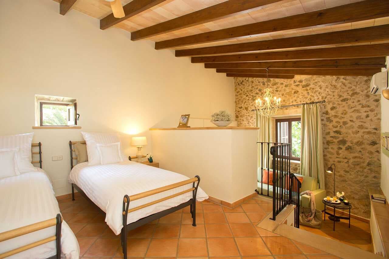 Hotel Font i Roig Ansicht 9