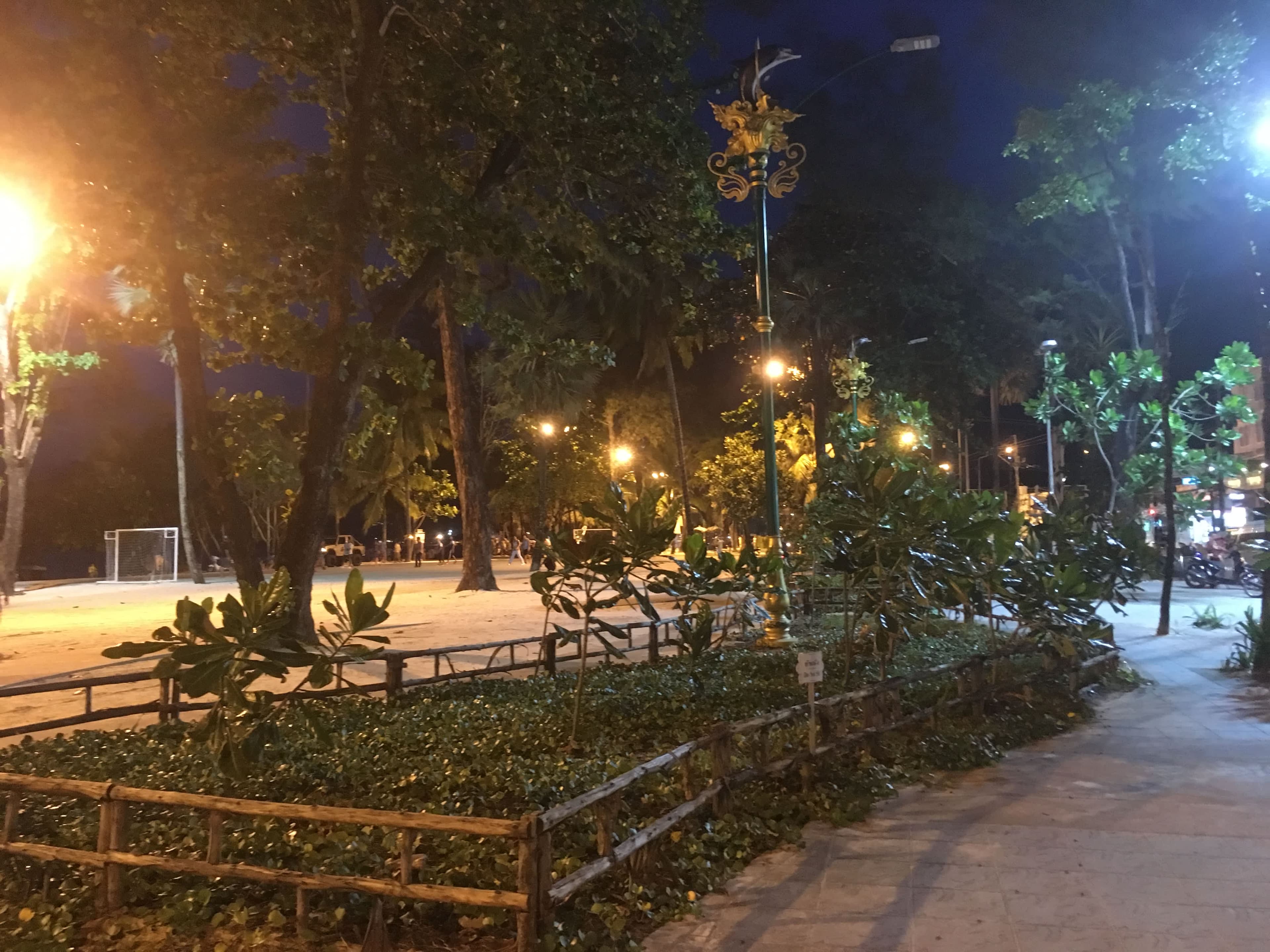 Austrian Garden Hotel & Restaurant Patong Ansicht 10