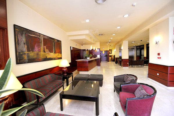 Hotel Glories Ansicht 9