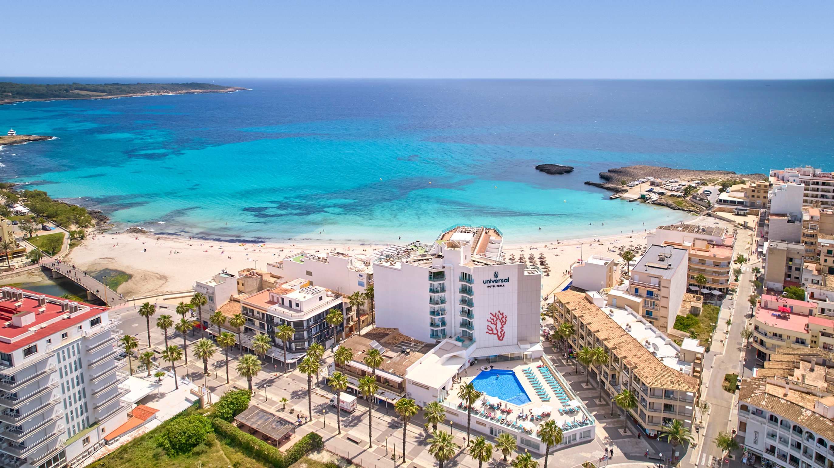 Universal Hotel Perla