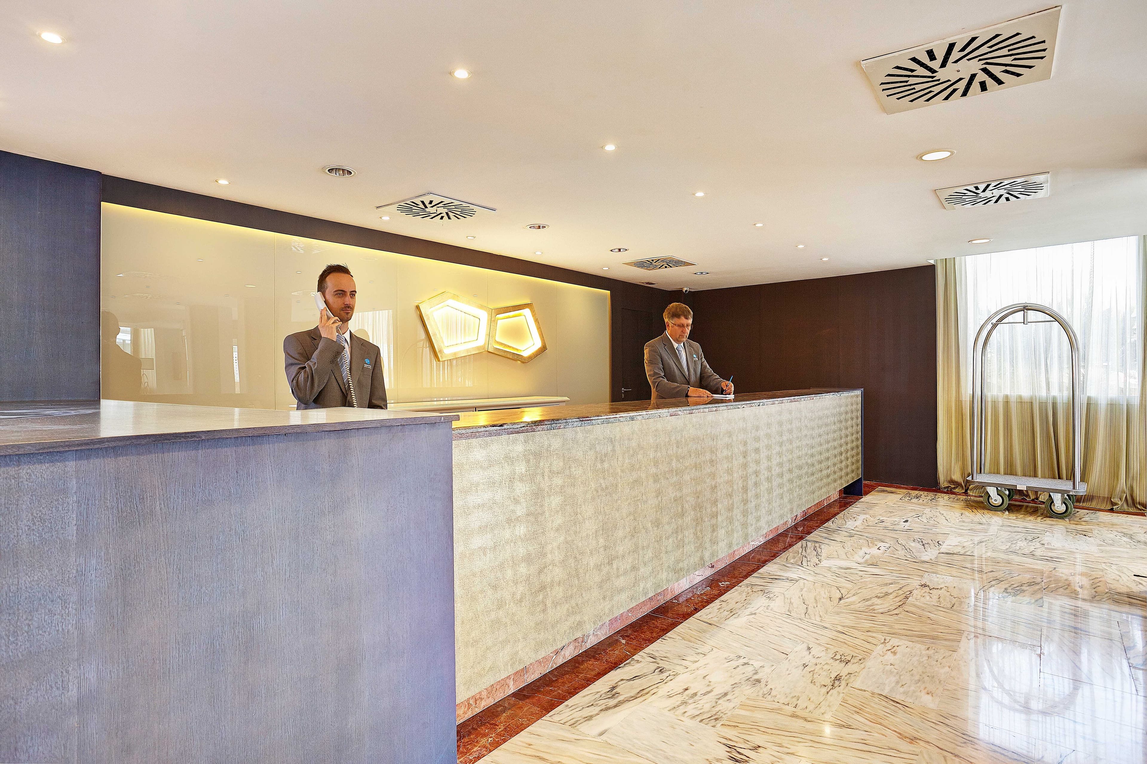 Grupotel Acapulco Playa - Adults Only Ansicht 10