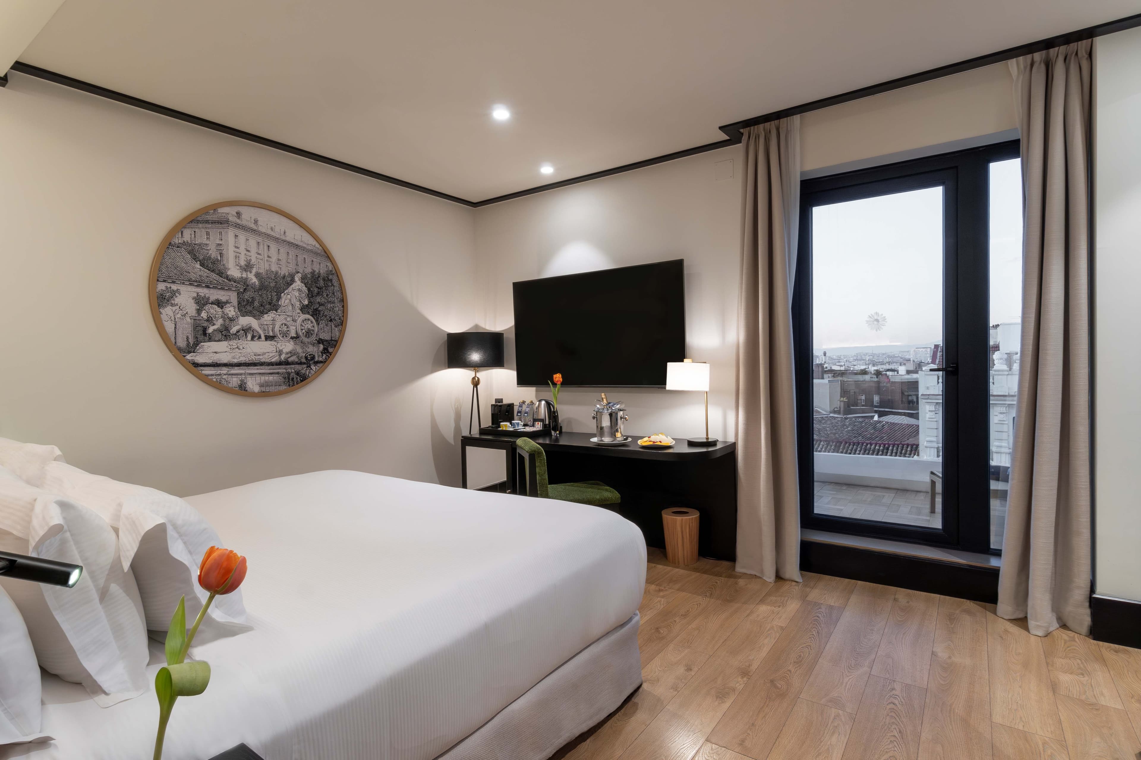 H10 Puerta de Alcalá Ansicht 4
