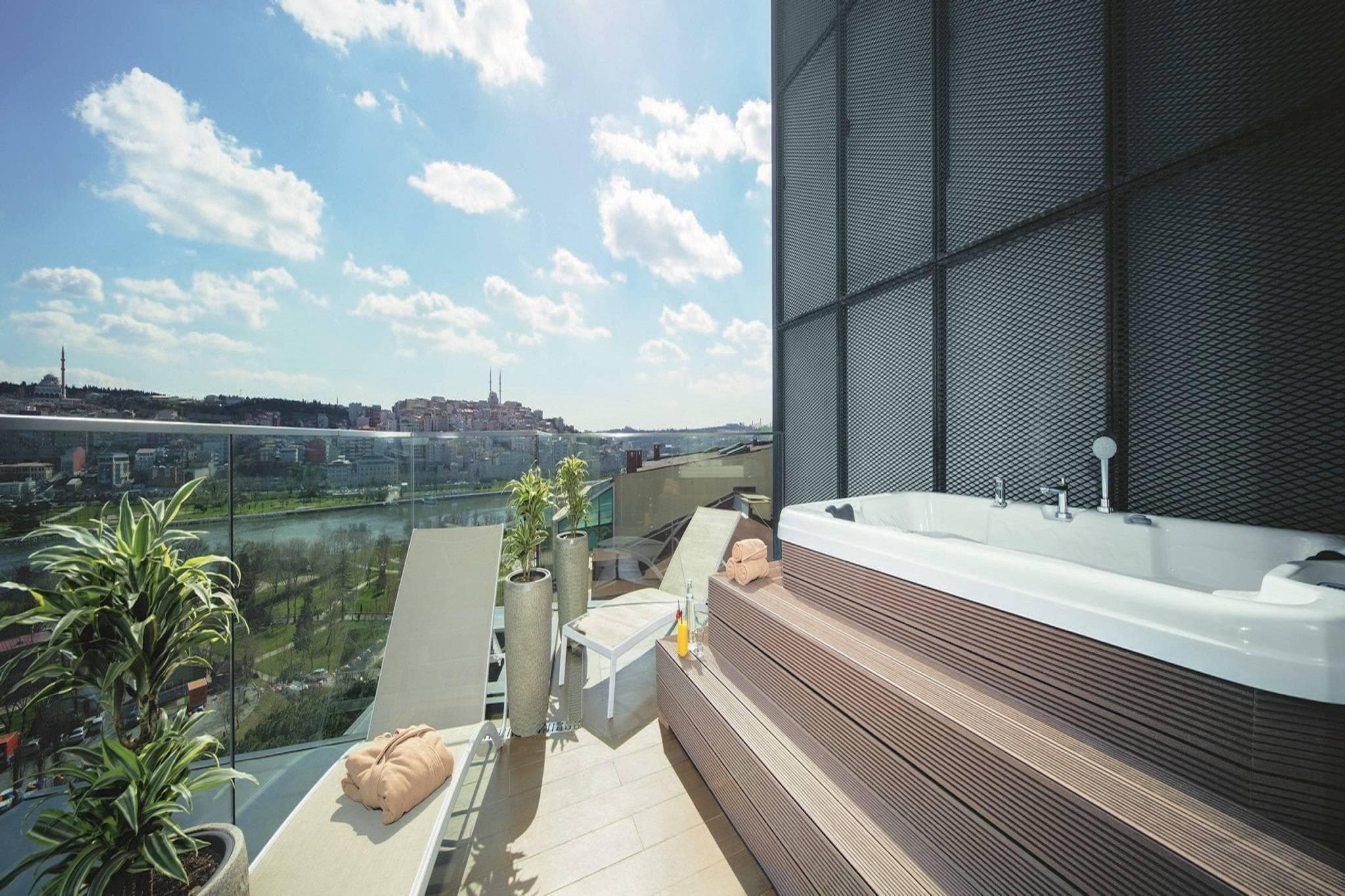 Mövenpick Hotel Istanbul Golden Horn Ansicht 6