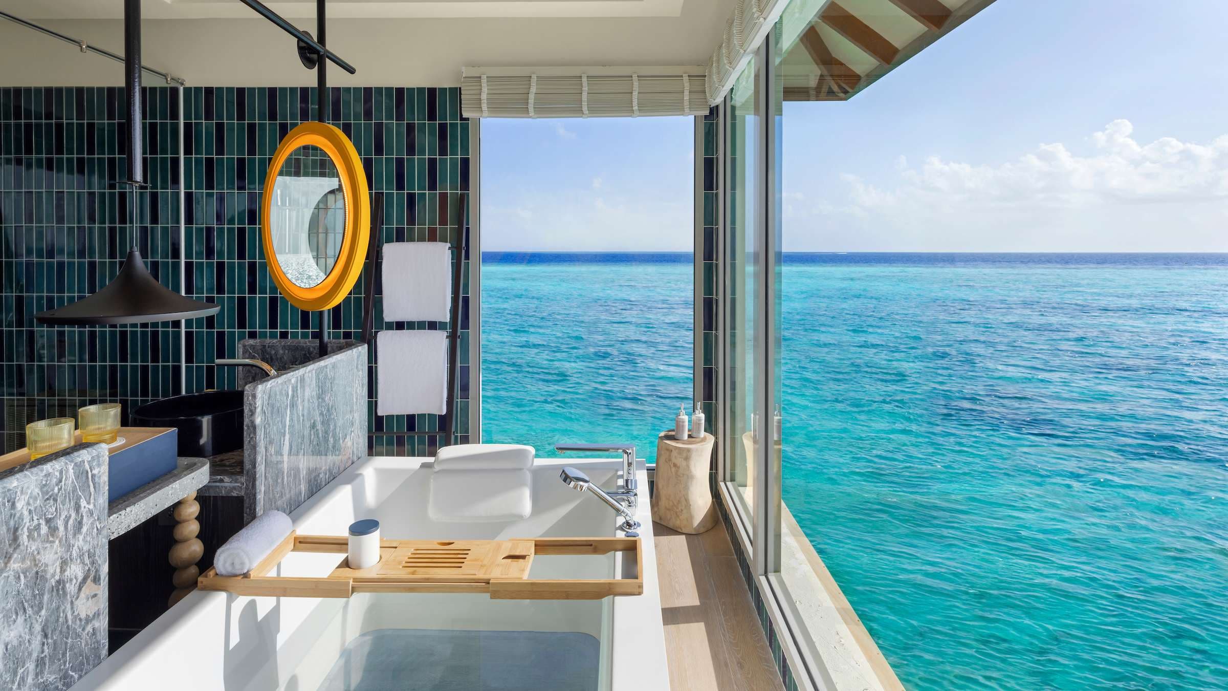 Avani+ Fares Maldives Resort Ansicht 5