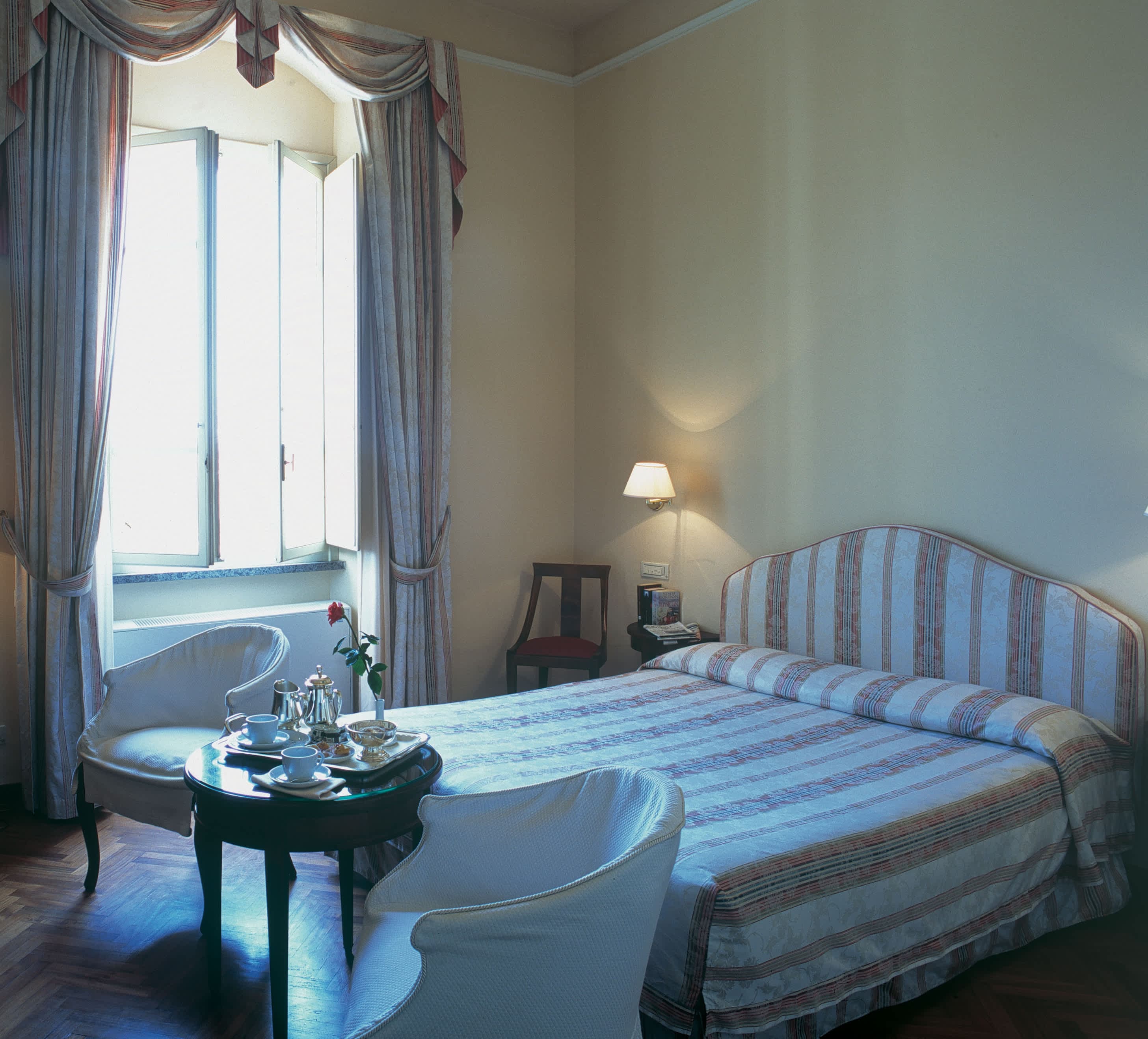 Hotel Plaza E De Russie Ansicht 3