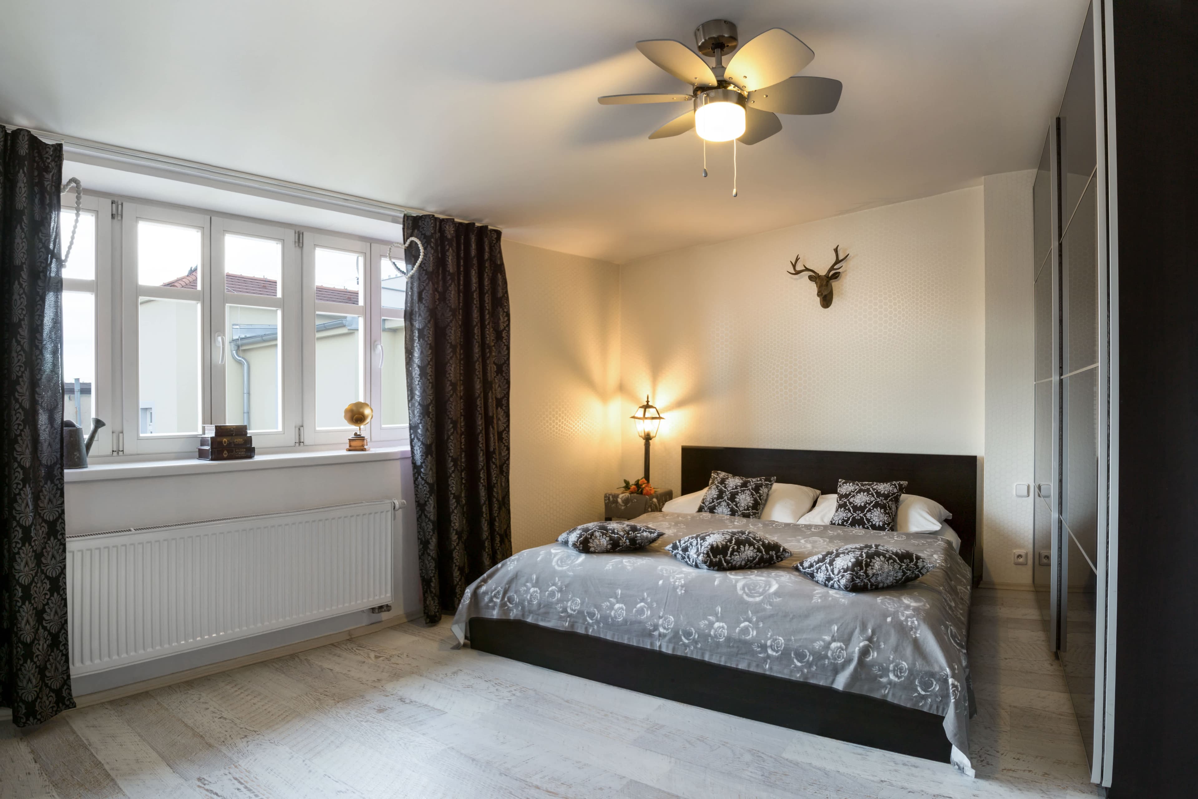 Royal Court Apartments Ansicht 5