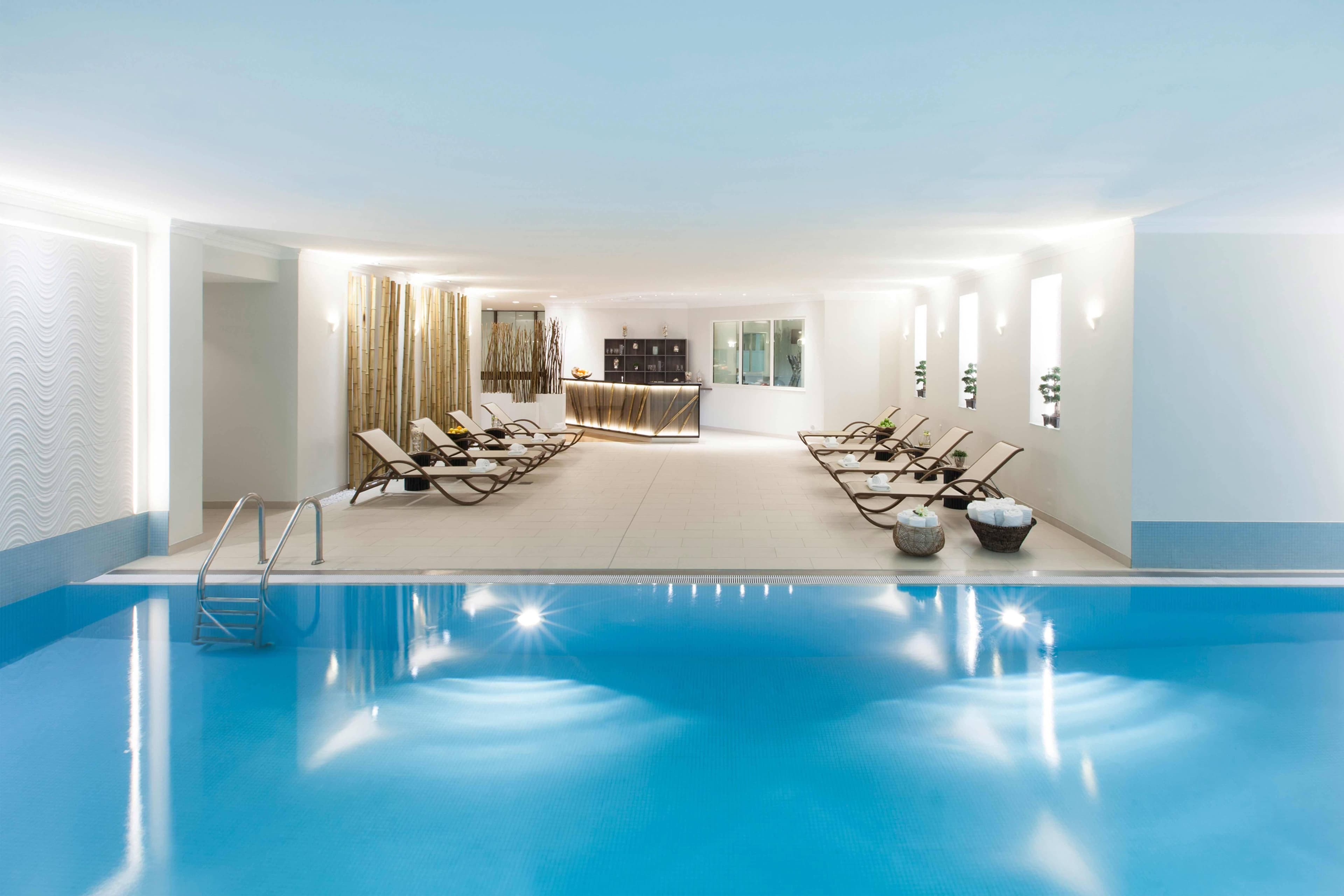 Crowne Plaza Berlin City Centre Ku'damm Ansicht 7