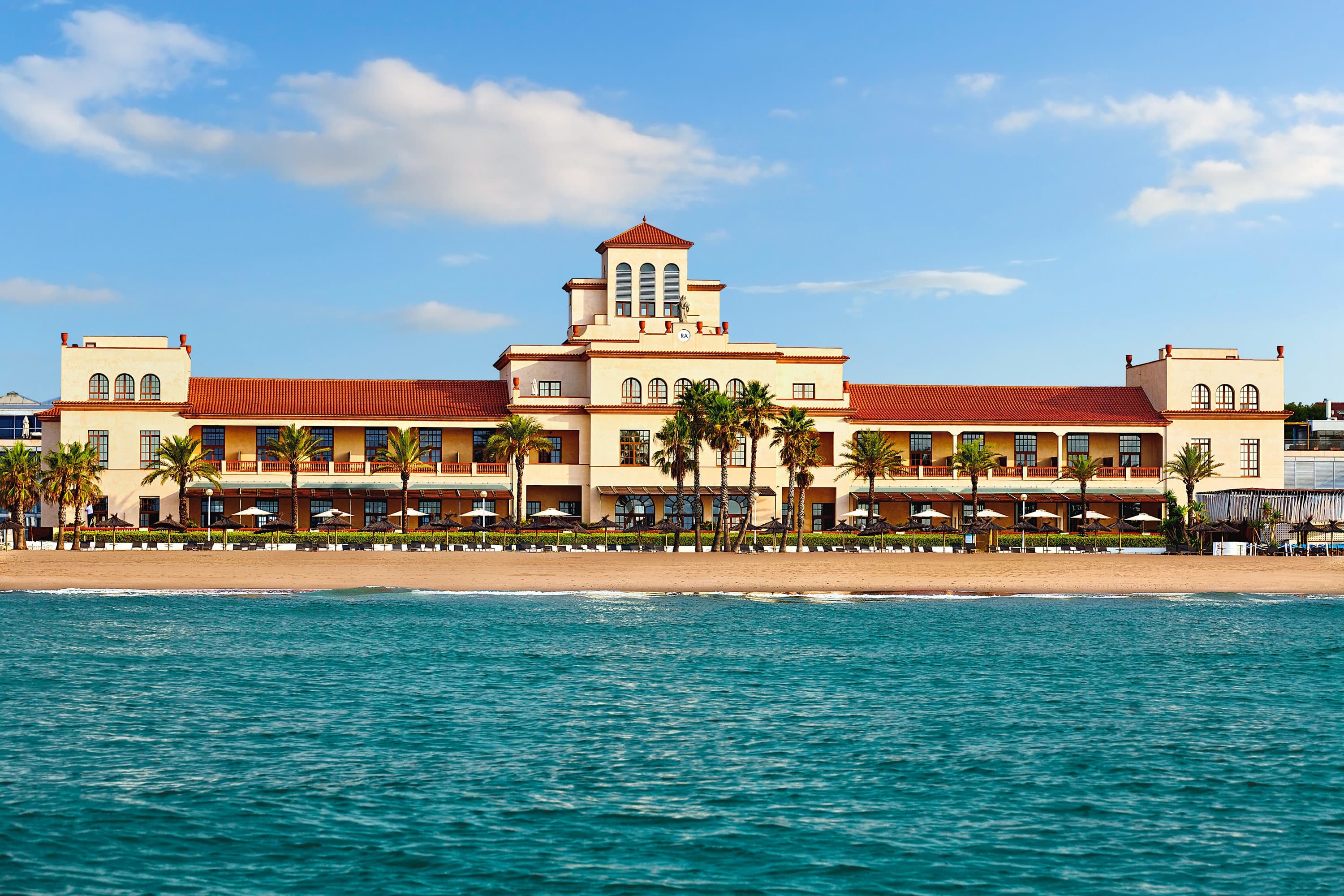Le Meridien Ra Beach Hotel & Spa