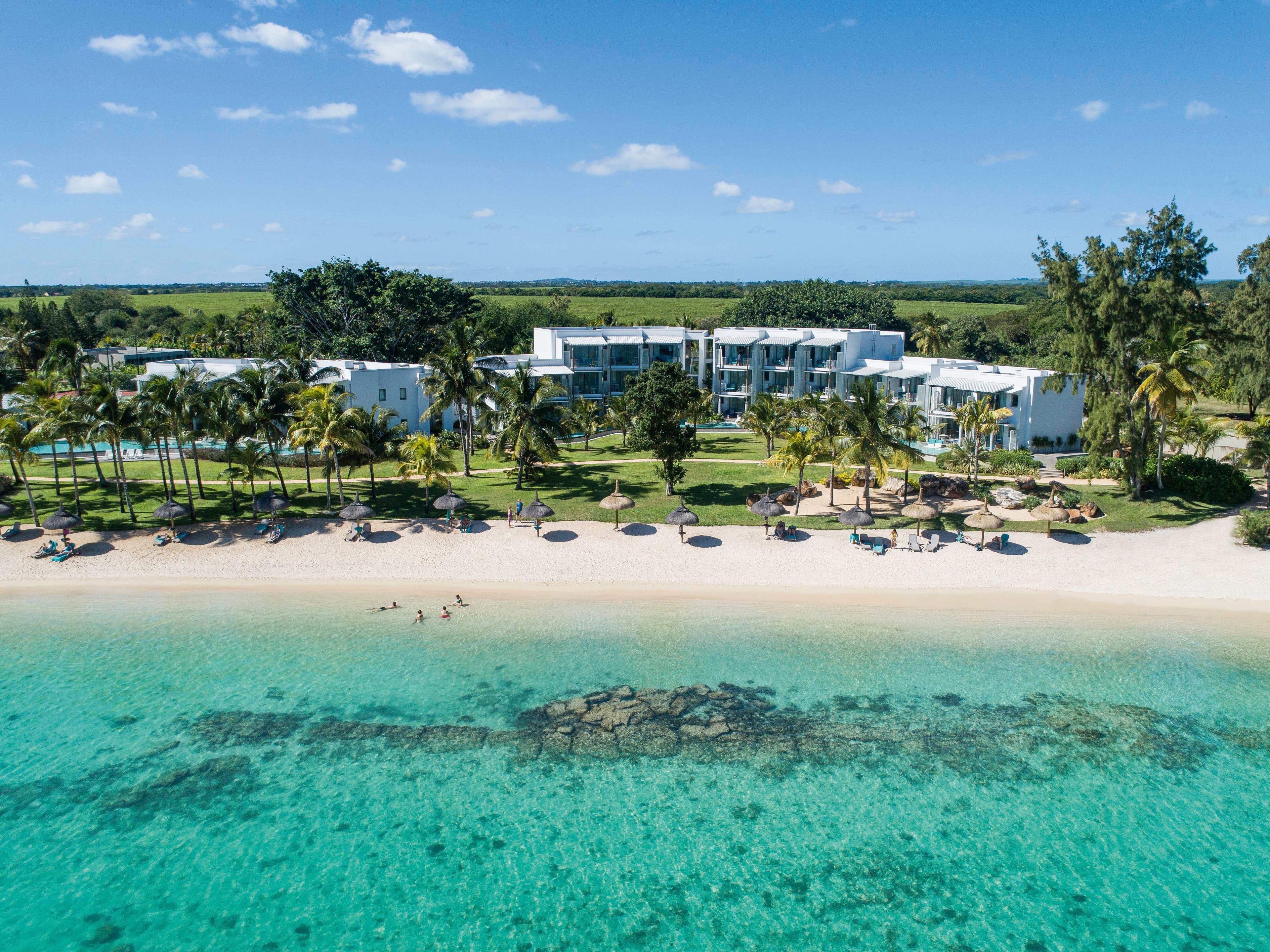 Victoria Beachcomber Resort & Spa