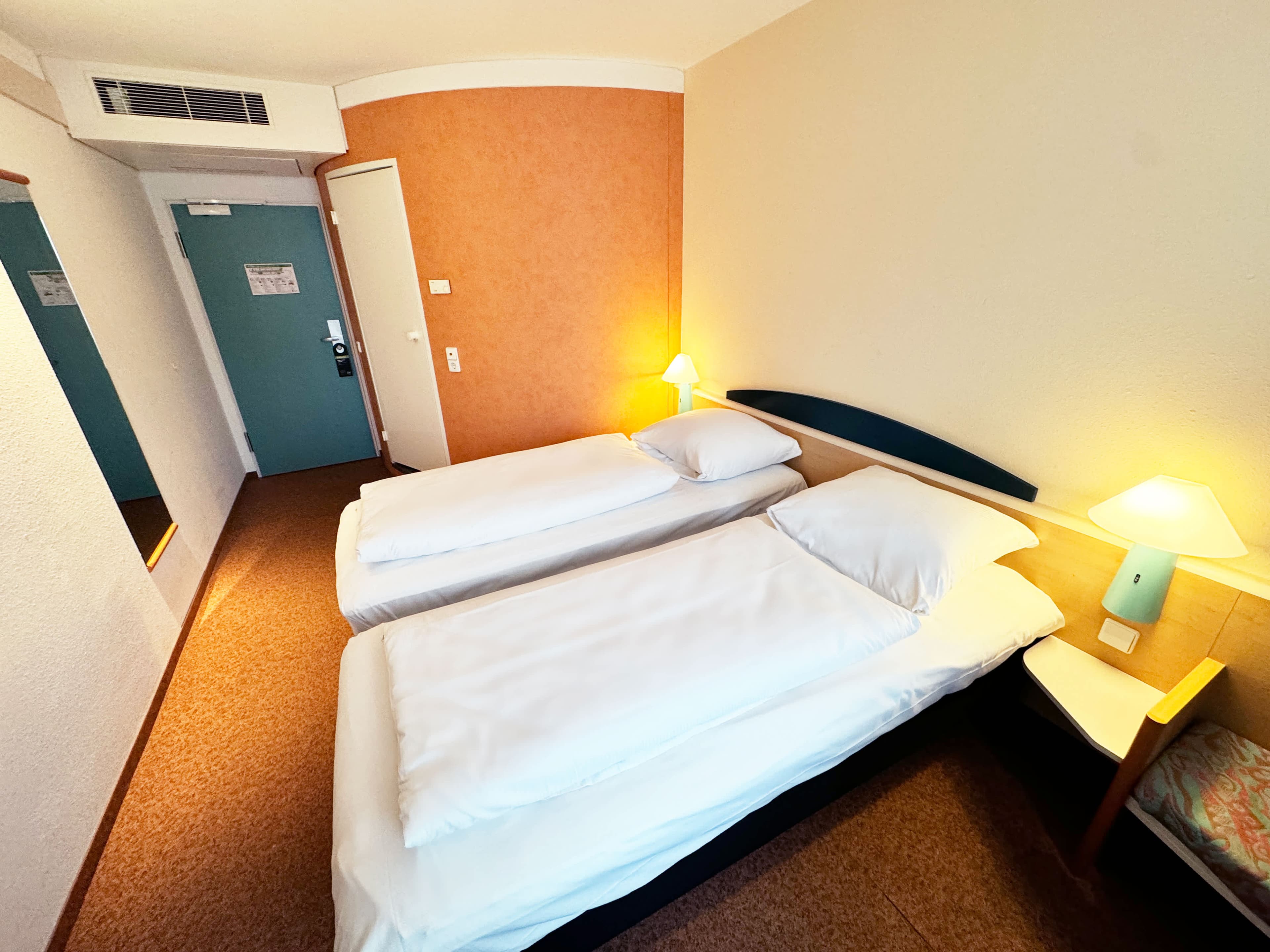 B&B Hotel Frankfurt-Messe Ansicht 8