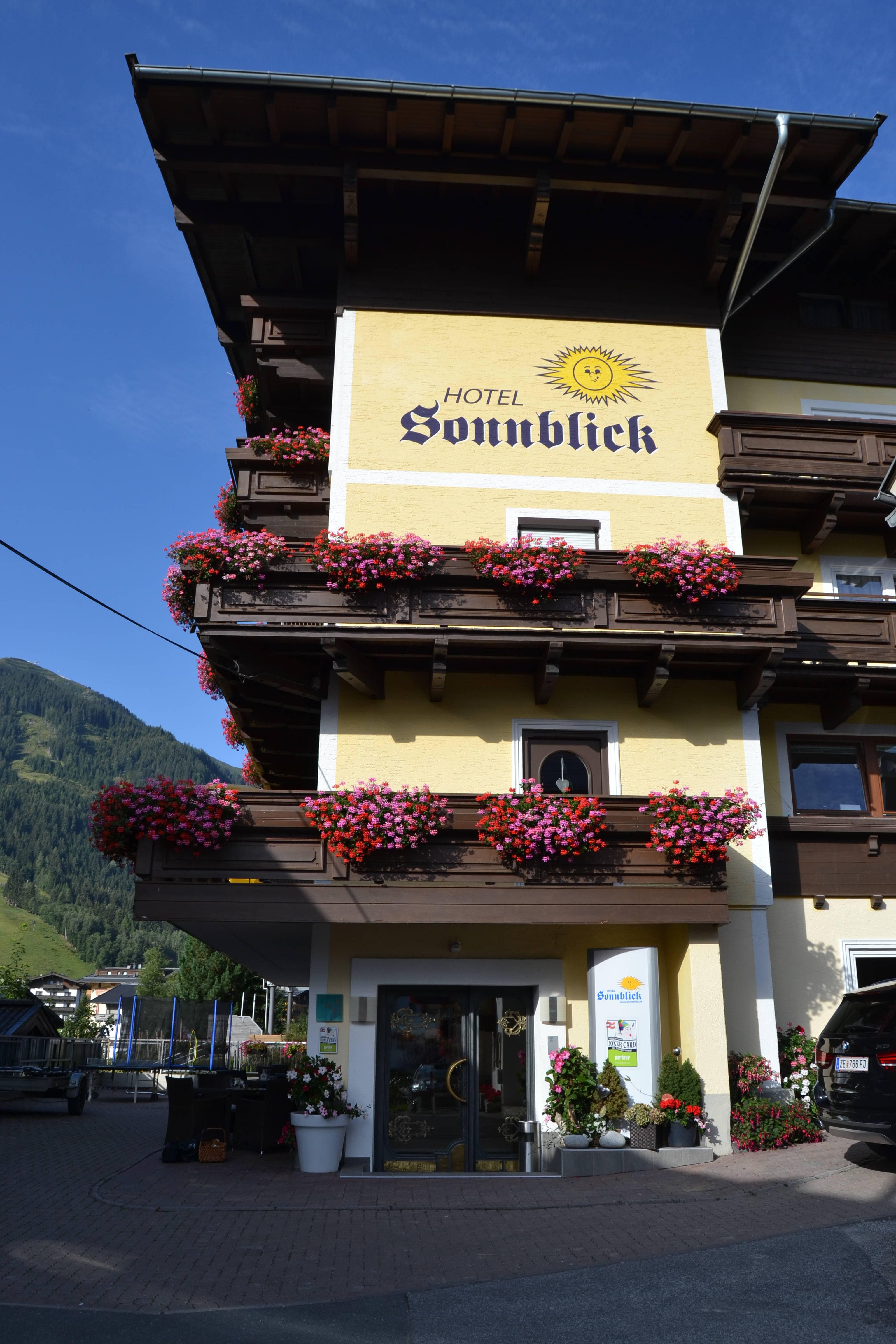 Hotel Sonnblick Ansicht 2
