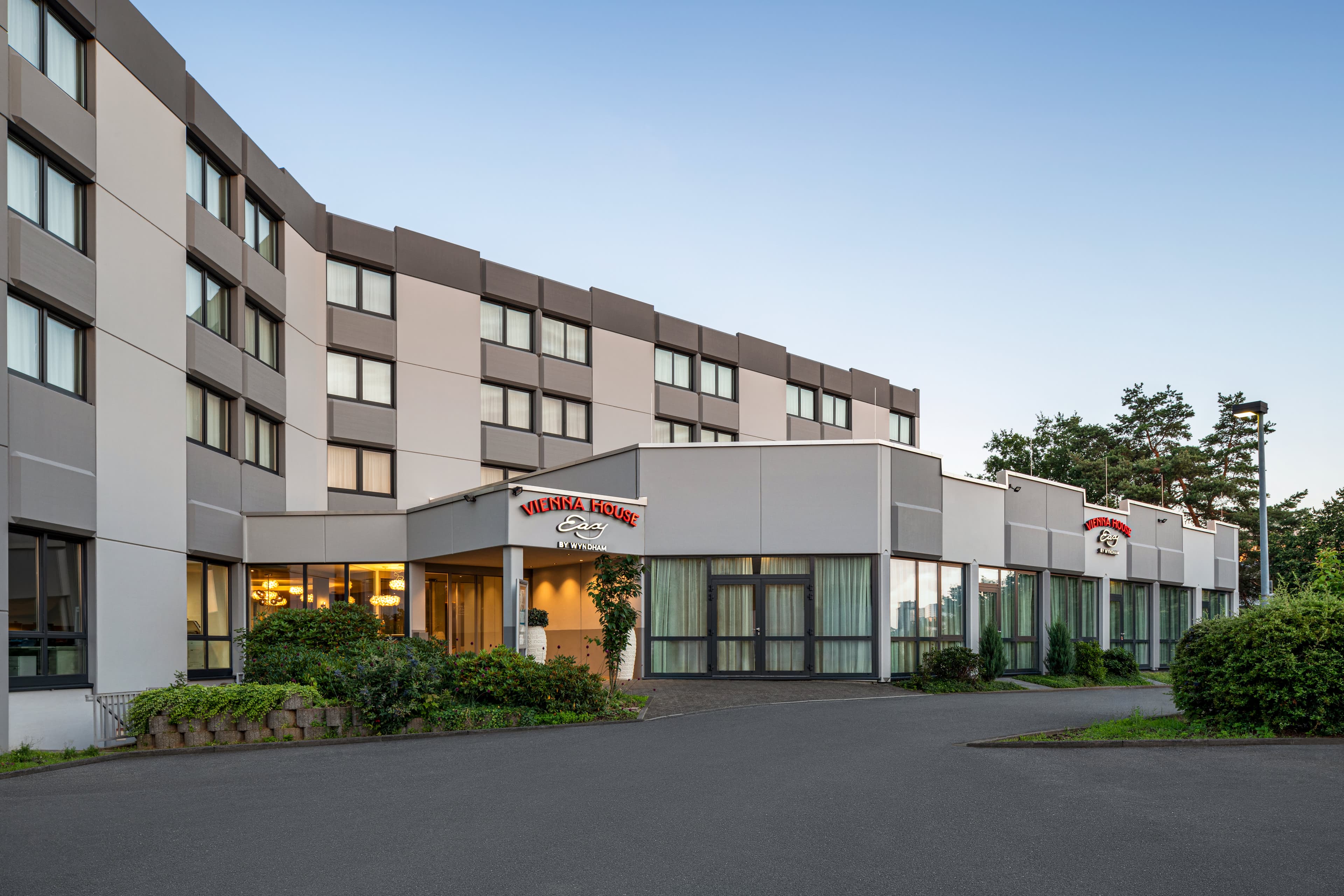 Vienna House Easy by Wyndham Frankfurt Airport Ansicht 2