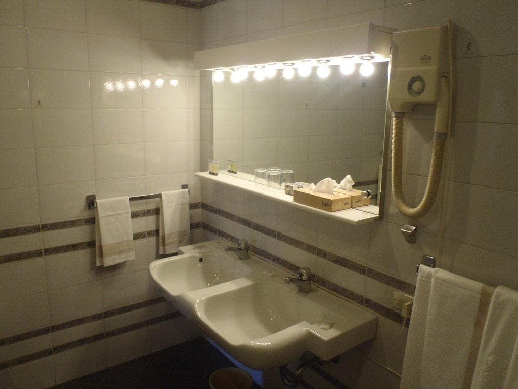 Hotel Metropole Suisse Ansicht 4