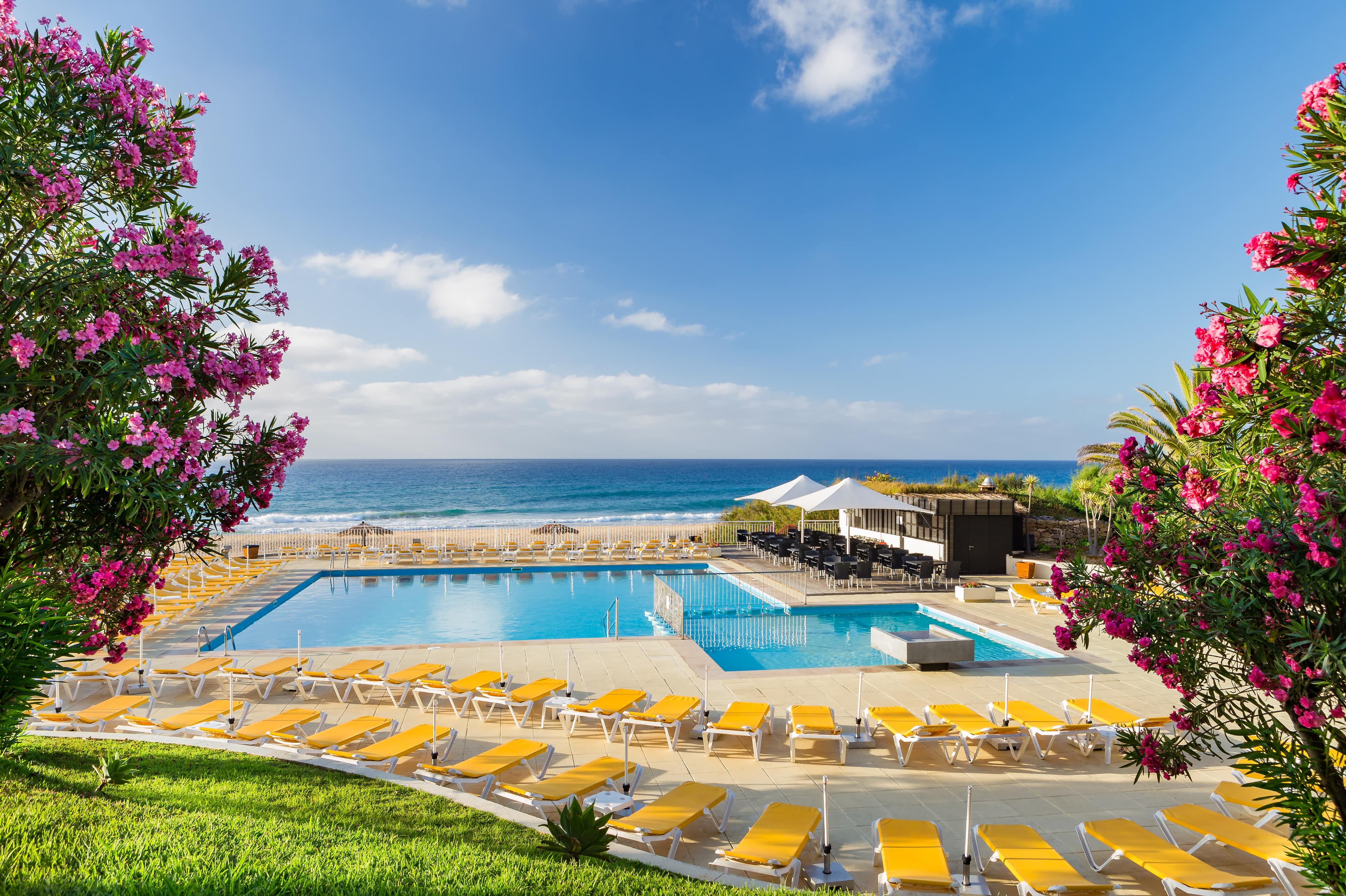 Vila Baleira Suites
