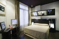 Hotel Petit Palace Triball Ansicht 4