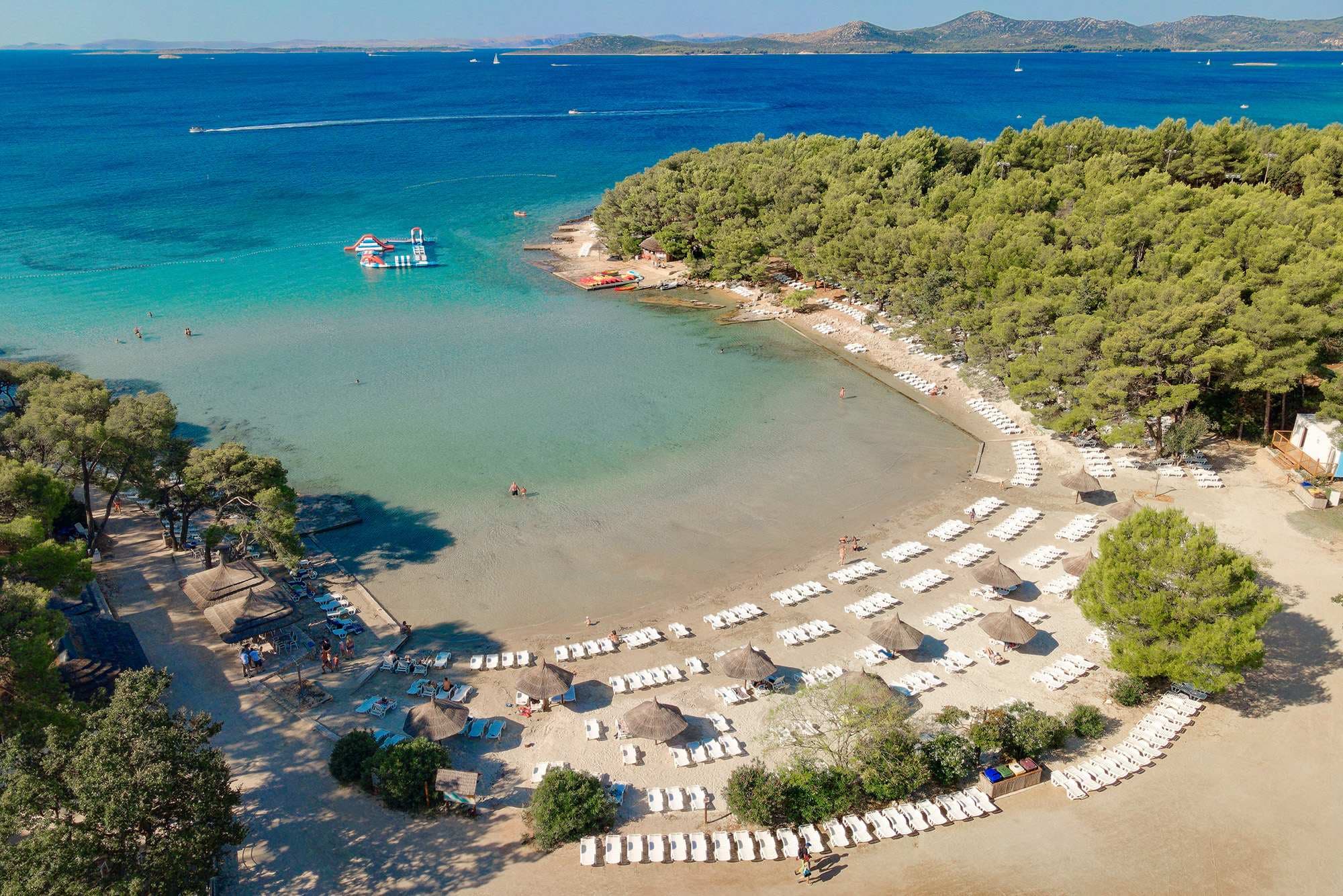 Pine Beach Pakostane