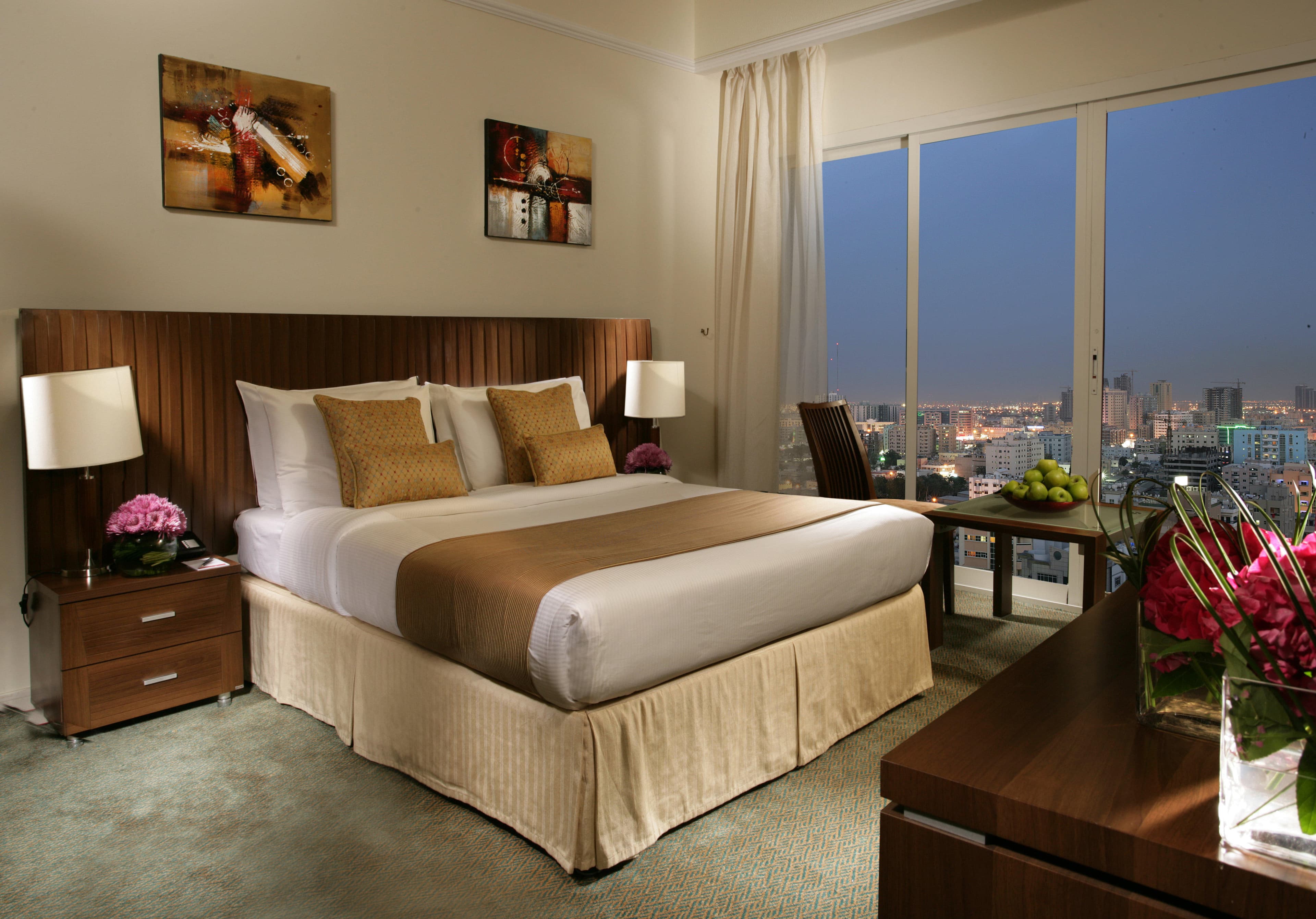 Ramada by Wyndham Beach Hotel Ajman Ansicht 4