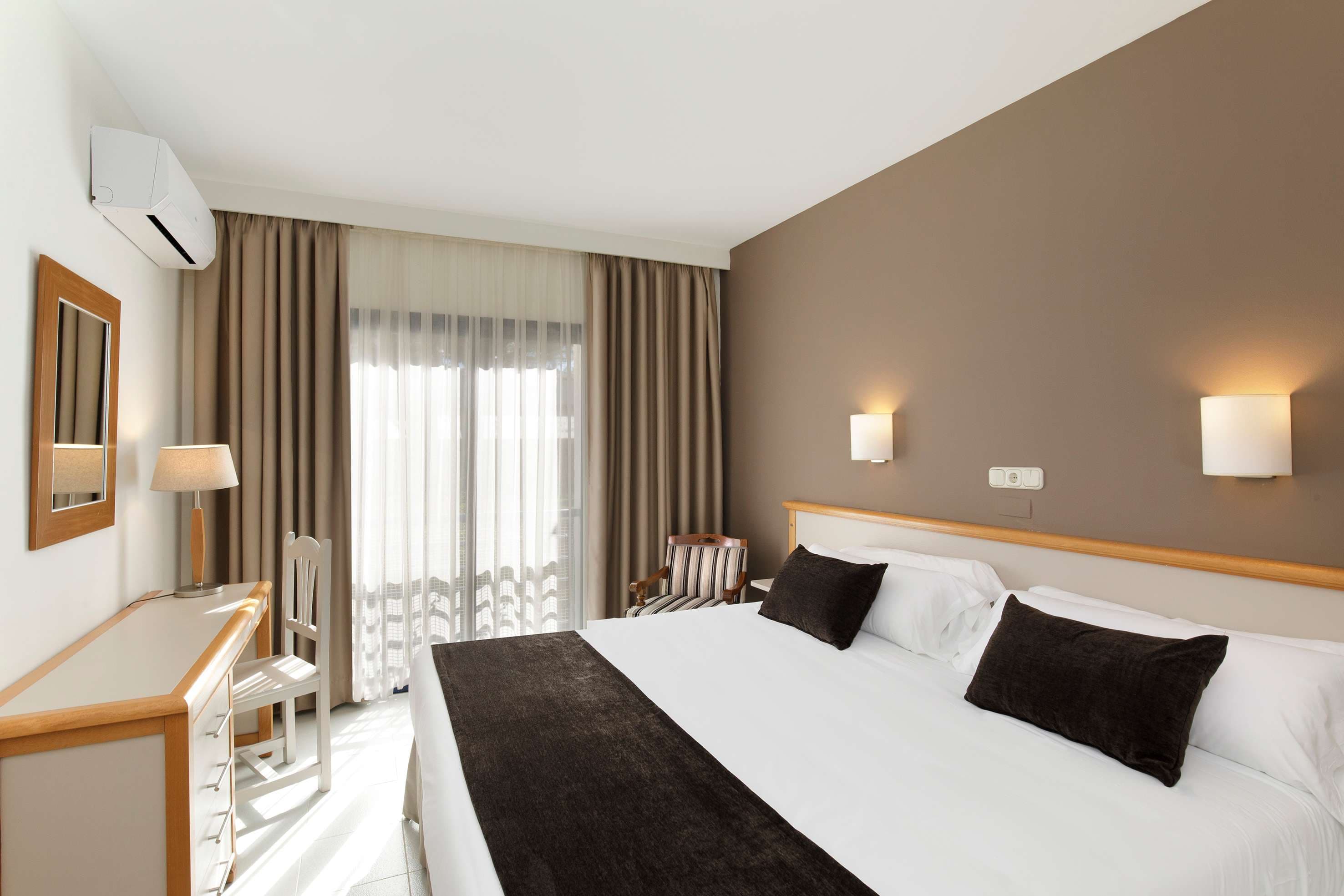 Sol Sancti Petri Apartamentos Ansicht 4