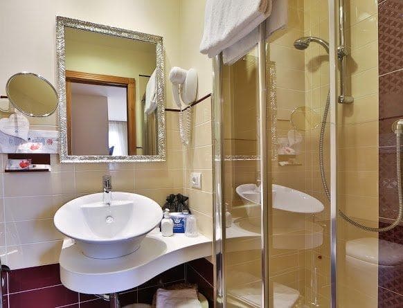 Hotel Maggiore Ansicht 2