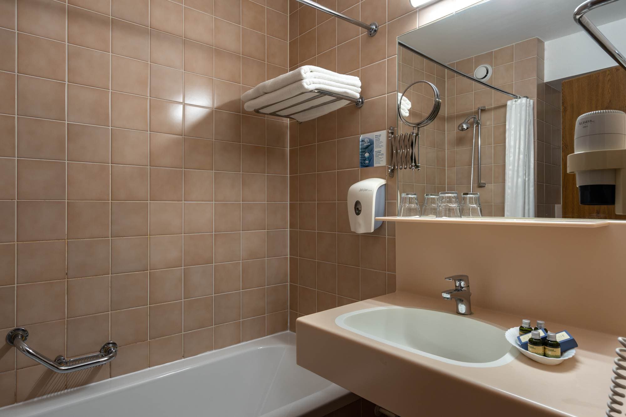 Ensana Thermal Sarvar Health Spa Hotel Ansicht 4