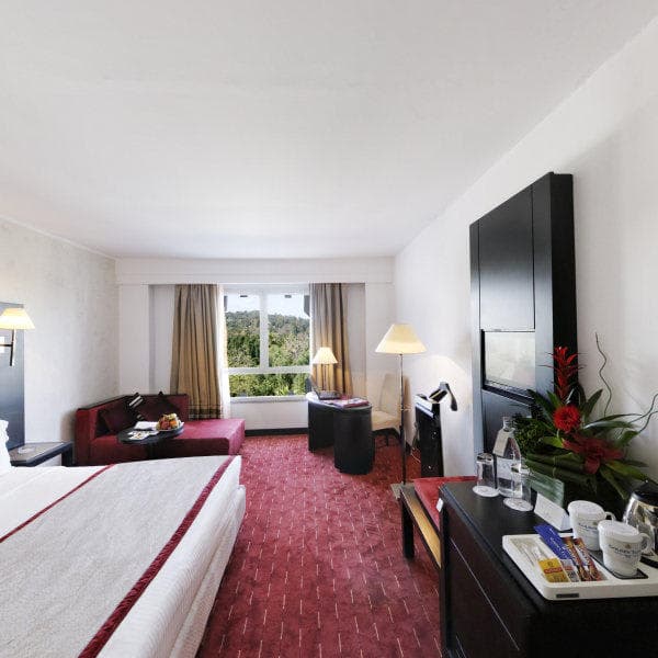 Hotel Golden Tulip El Mechtel Ansicht 4