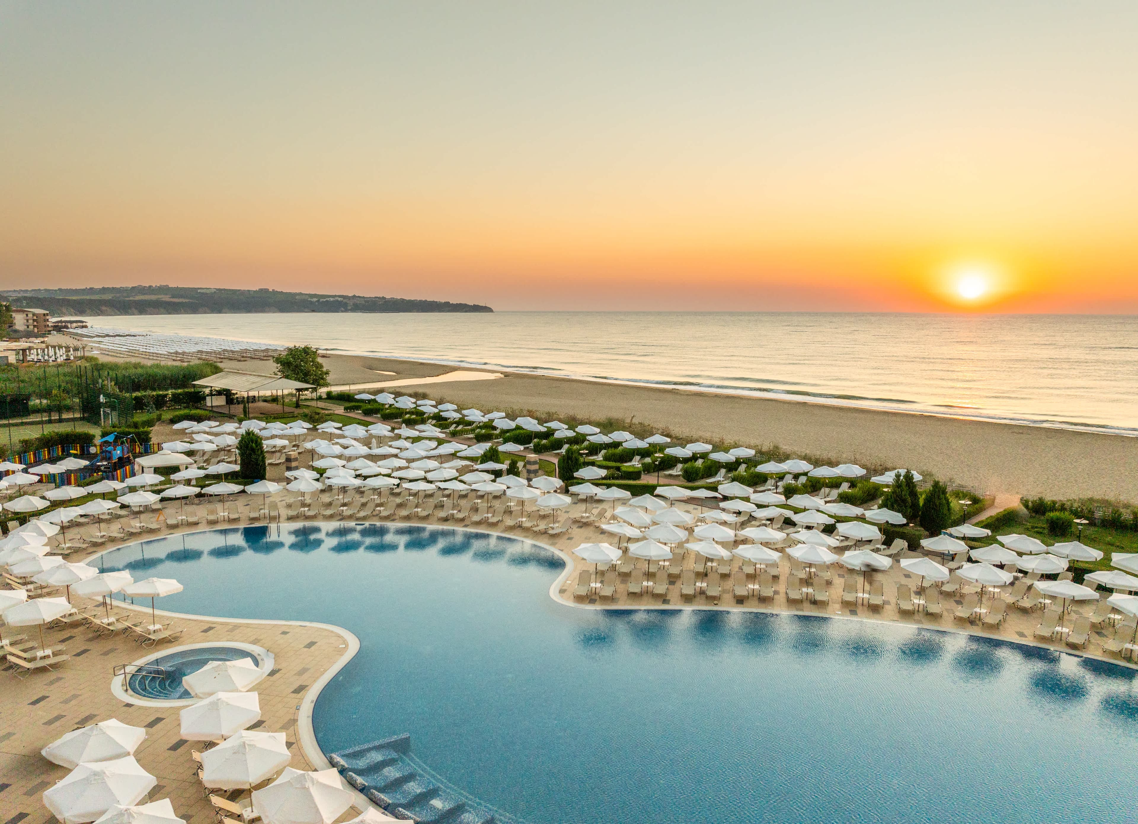 Alua Helios Bay