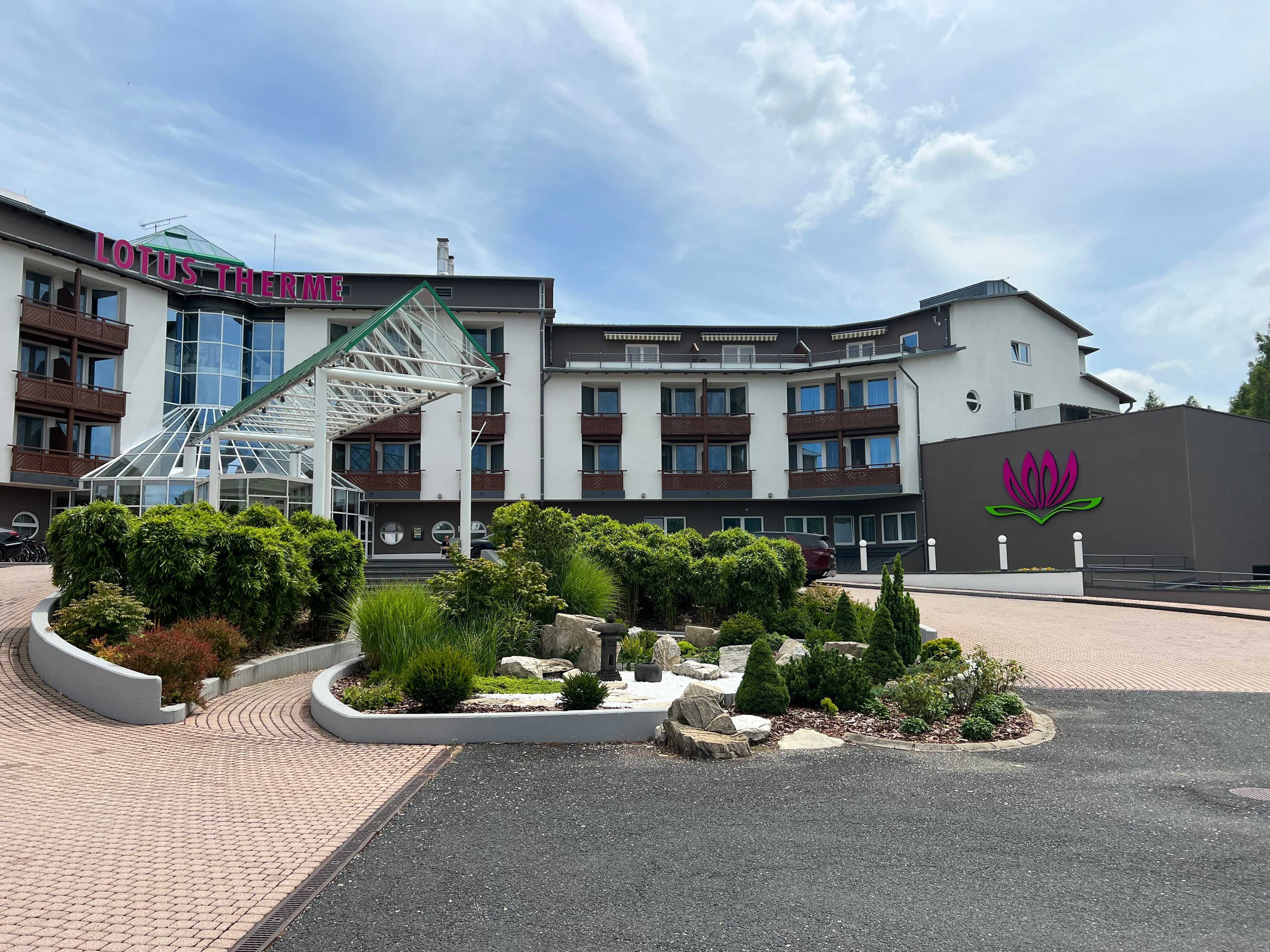 Lotus Therme Hotel & Spa Ansicht 2